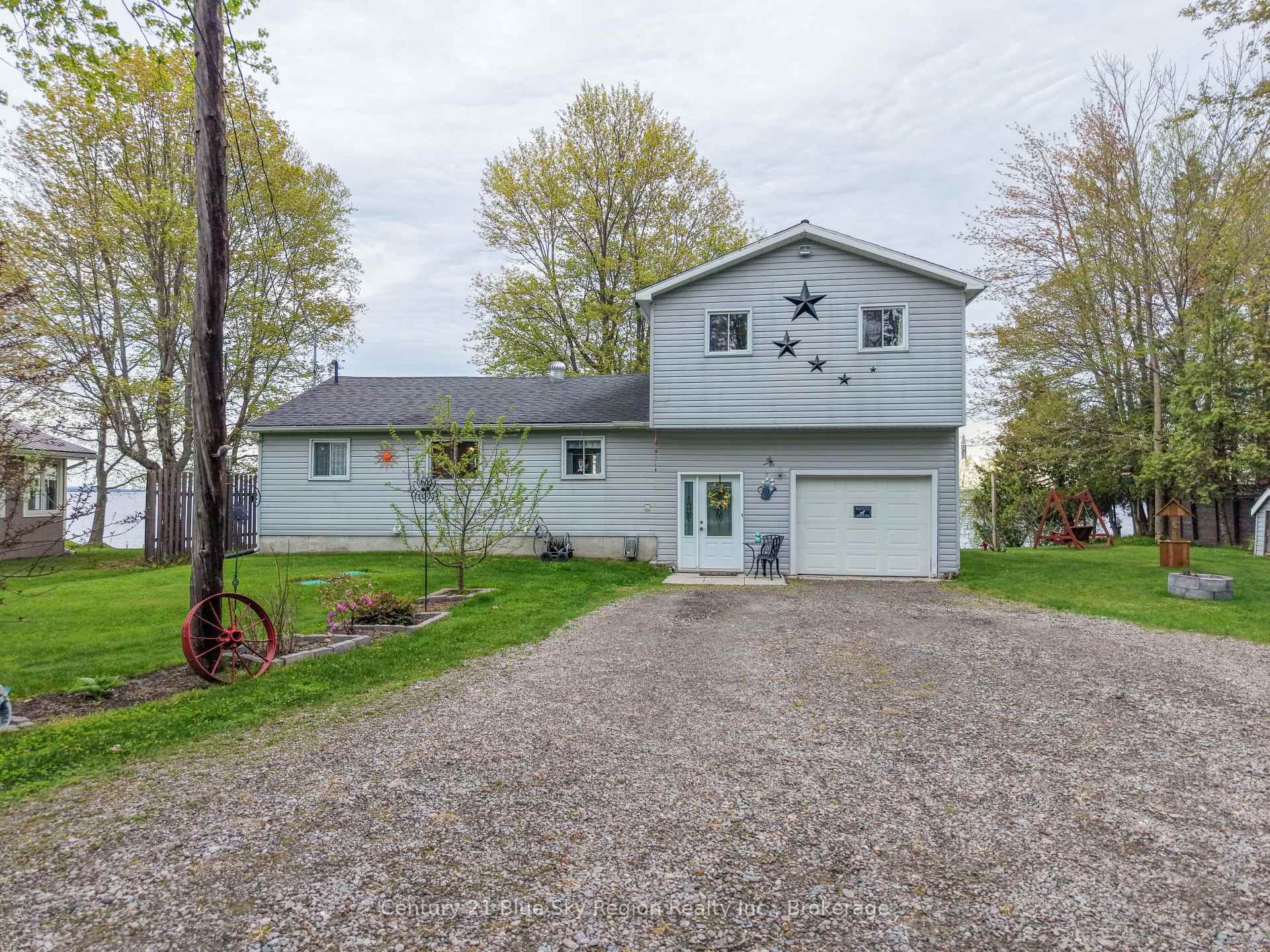 Photo 3 of 319 Jocko Point Road, North Bay, Jocko Point / Beaucage — HOMEH