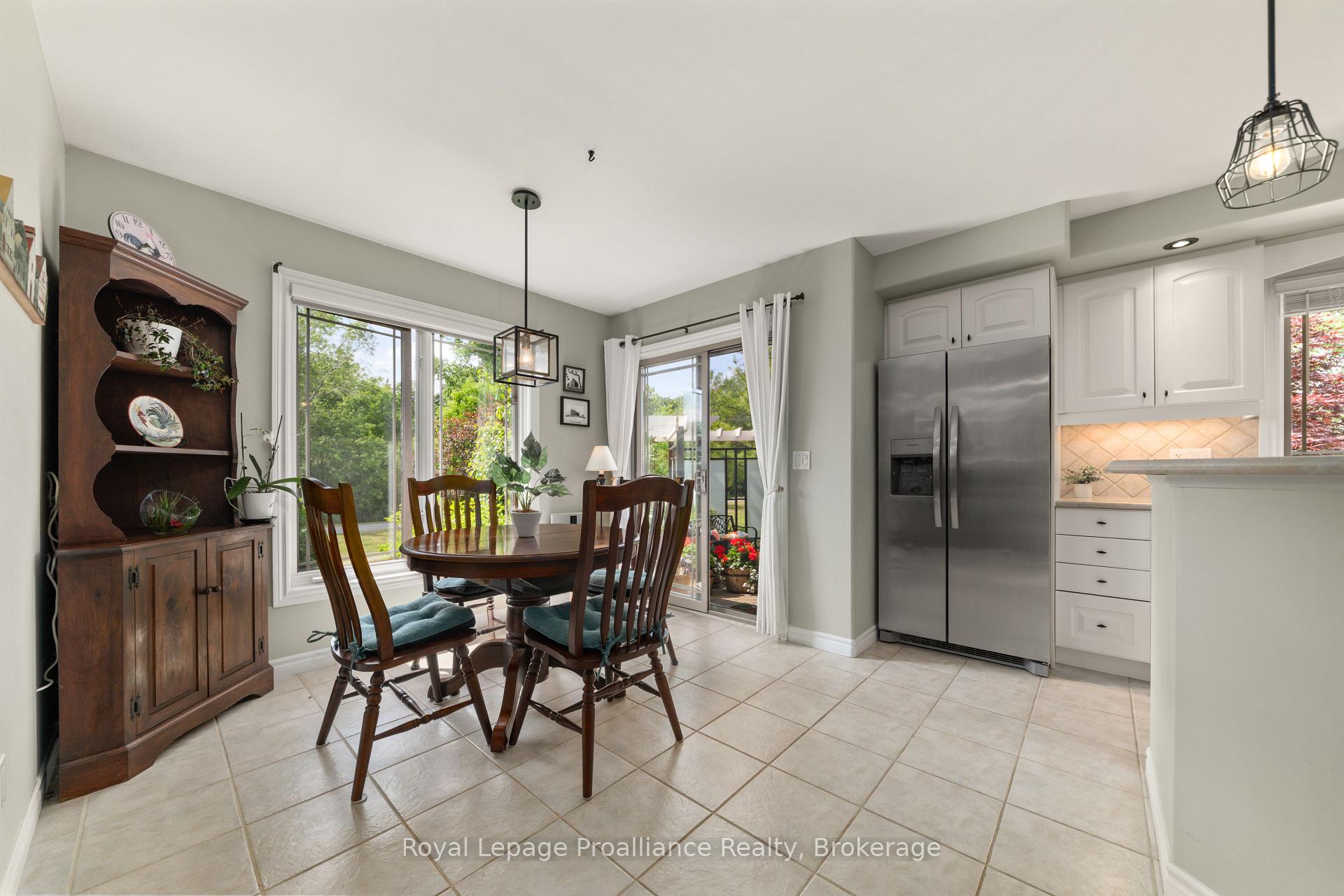 Photo 11 of 22 Trillium Court, Belleville, Belleville Ward — HOMEH