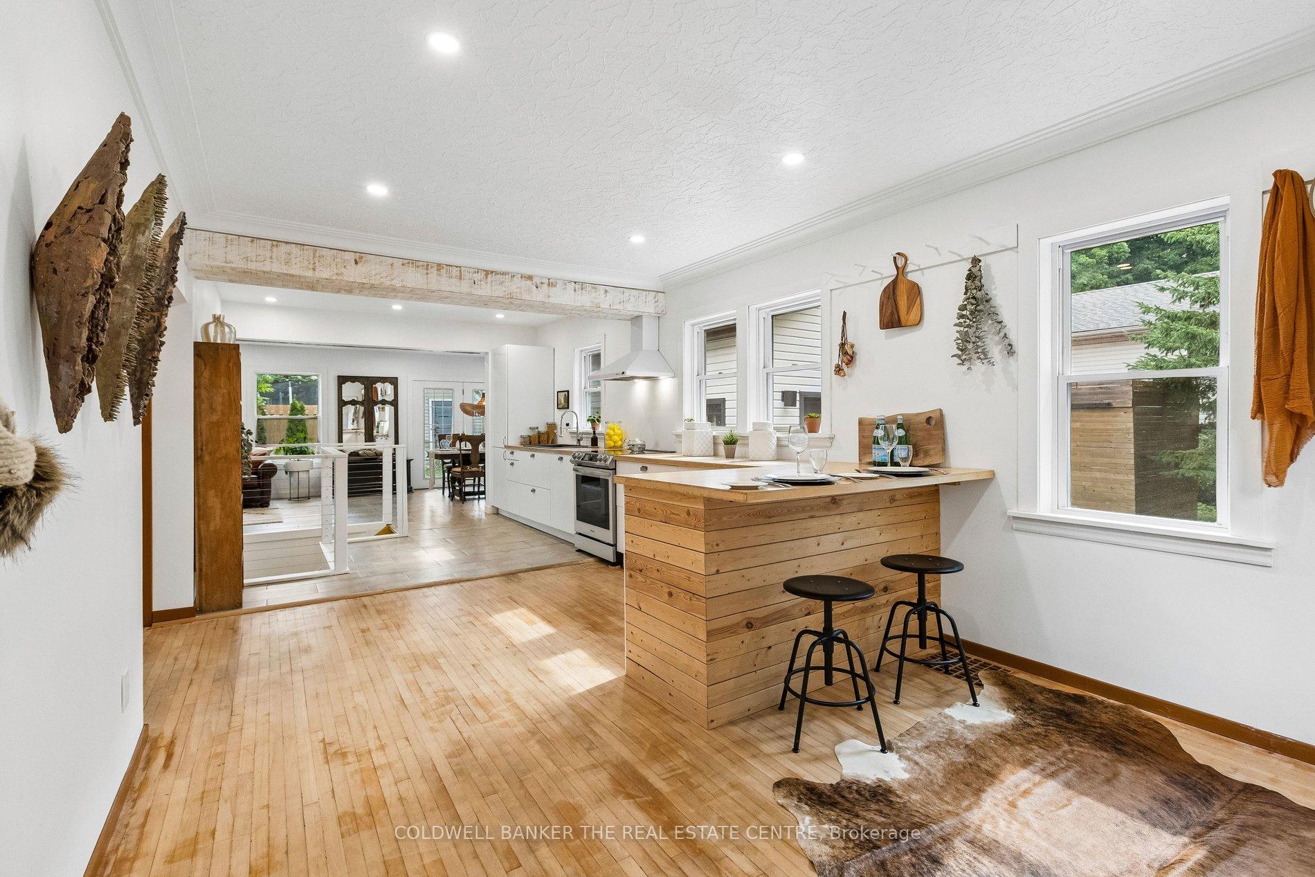 Photo 9 of 37 5 Avenue, Cambridge, St Andrews/Southwood — HOMEH