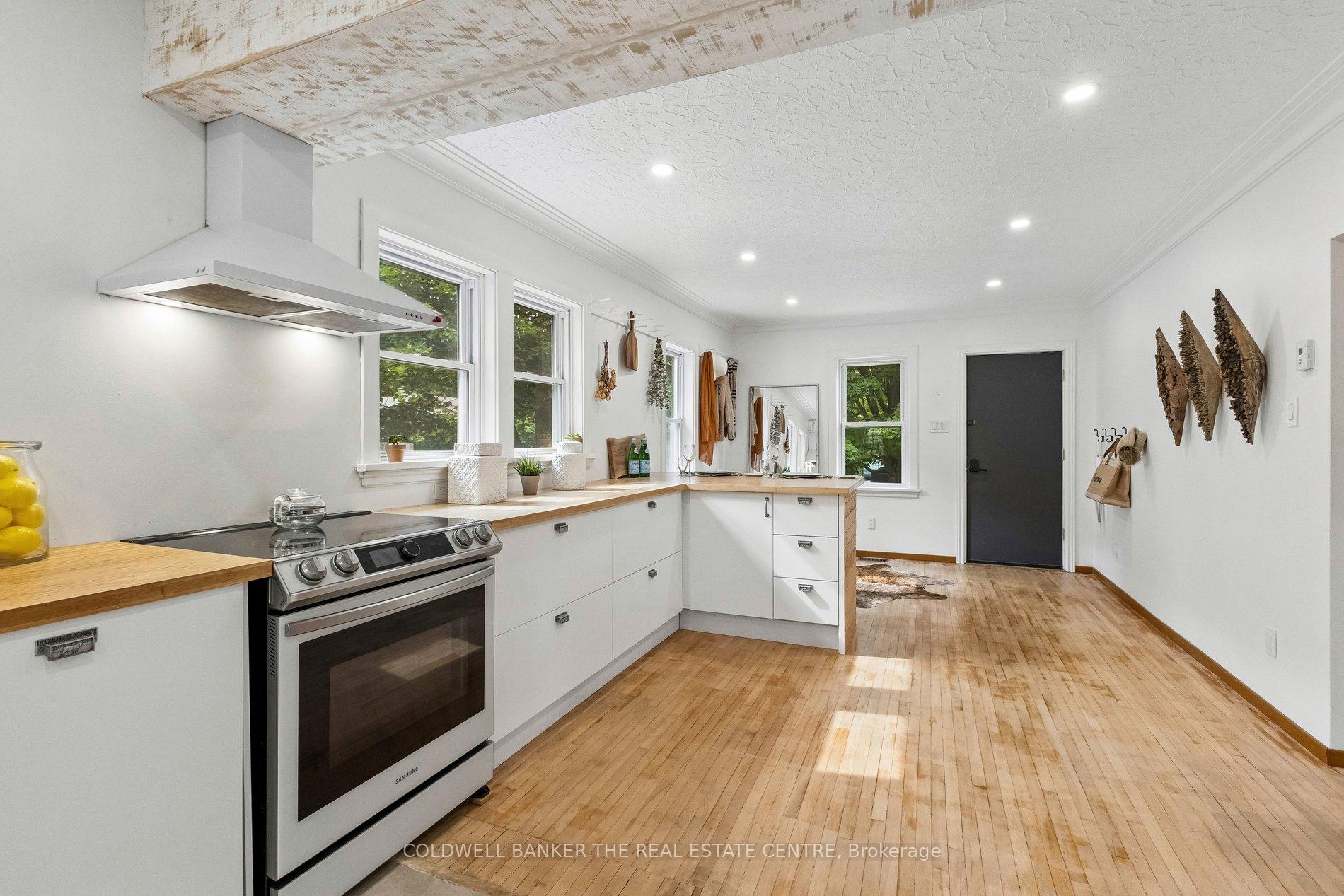 Photo 14 of 37 5 Avenue, Cambridge, St Andrews/Southwood — HOMEH