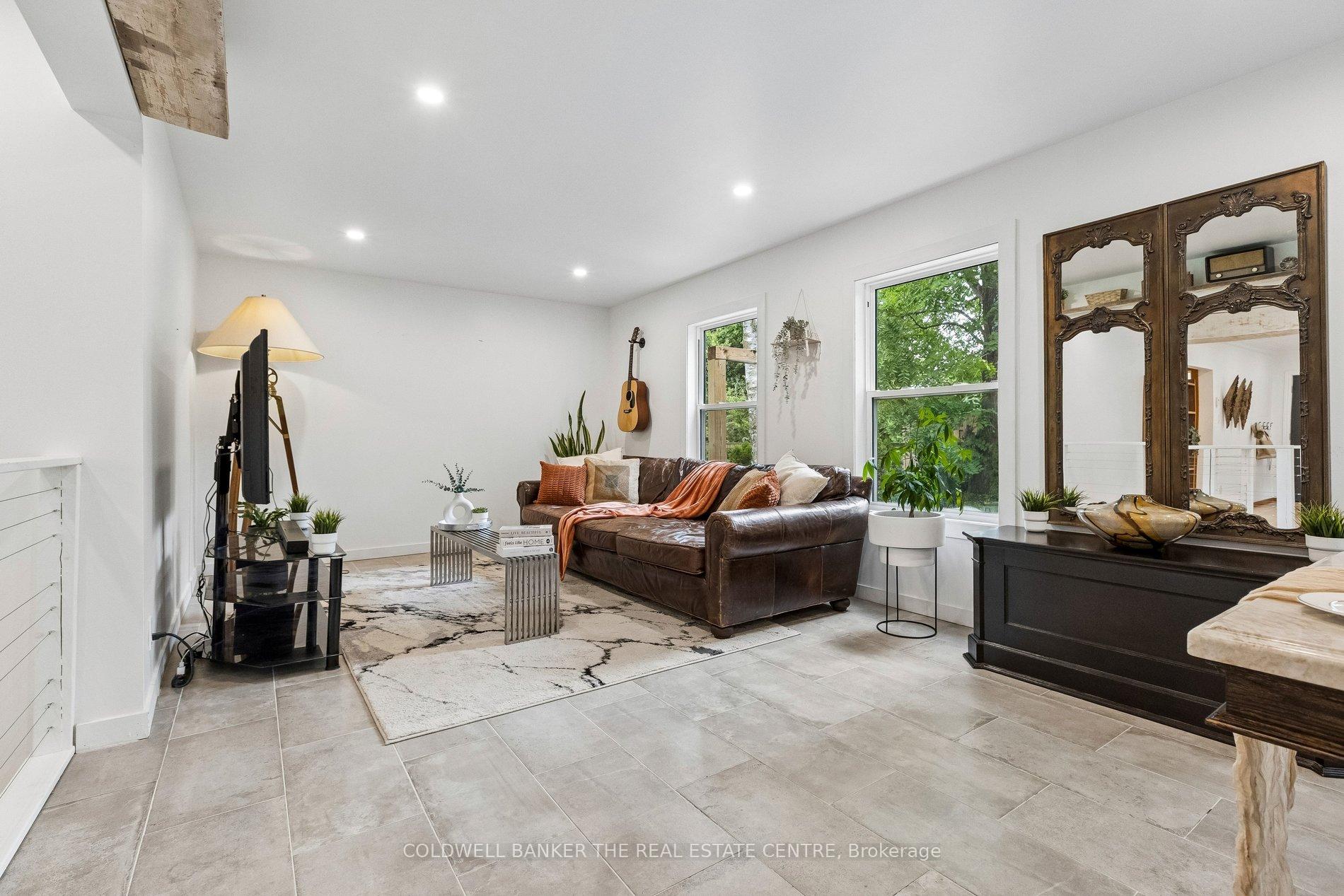 Photo 22 of 37 5 Avenue, Cambridge, St Andrews/Southwood — HOMEH