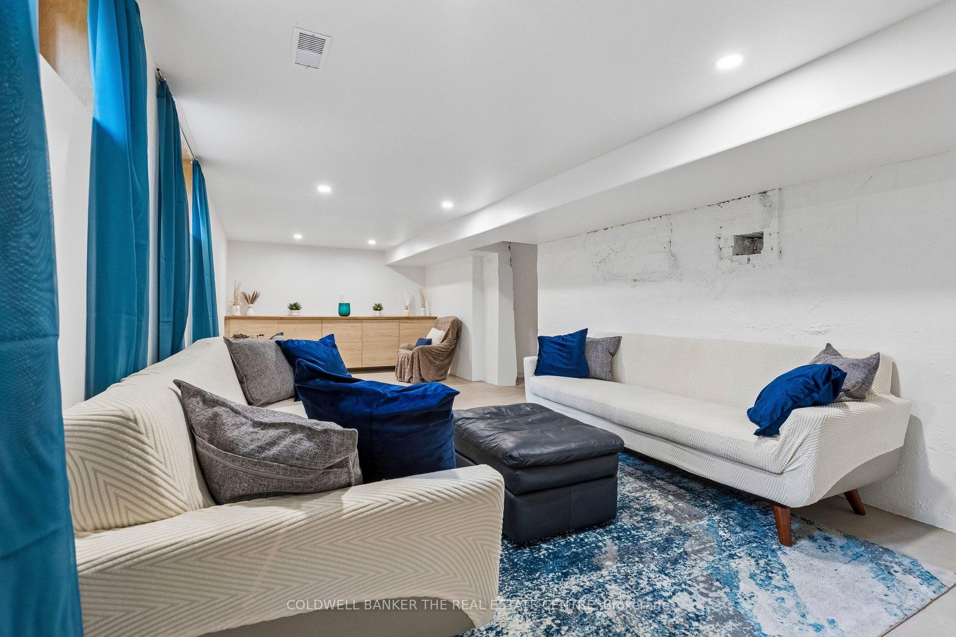 Photo 34 of 37 5 Avenue, Cambridge, St Andrews/Southwood — HOMEH