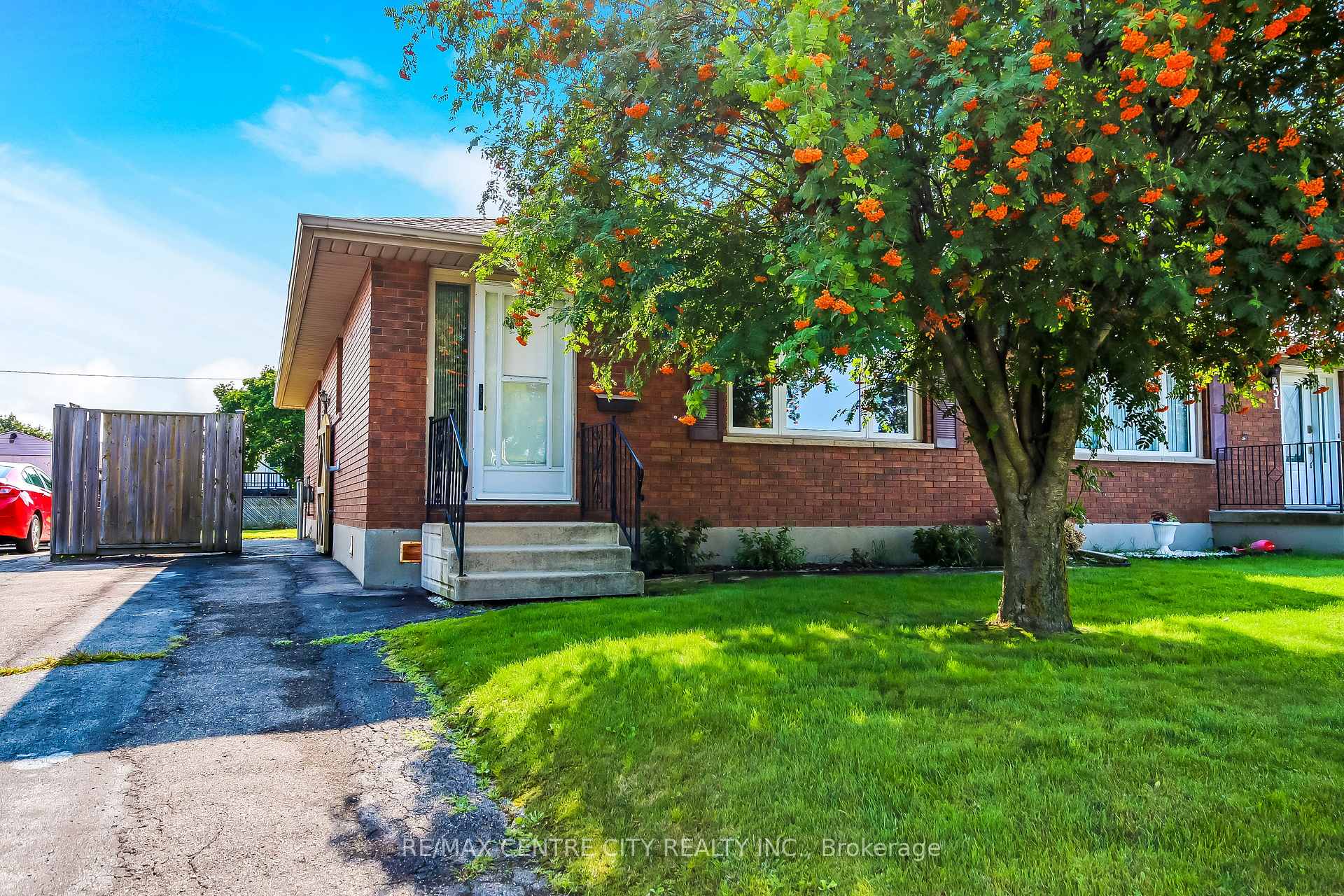 Photo 1 of 153 Highview Drive, St. Thomas — HOMEH