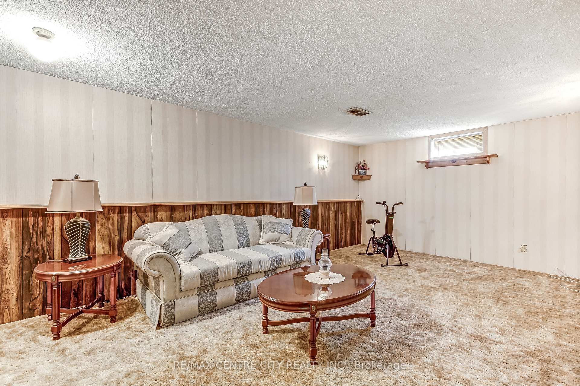 Photo 15 of 153 Highview Drive, St. Thomas — HOMEH
