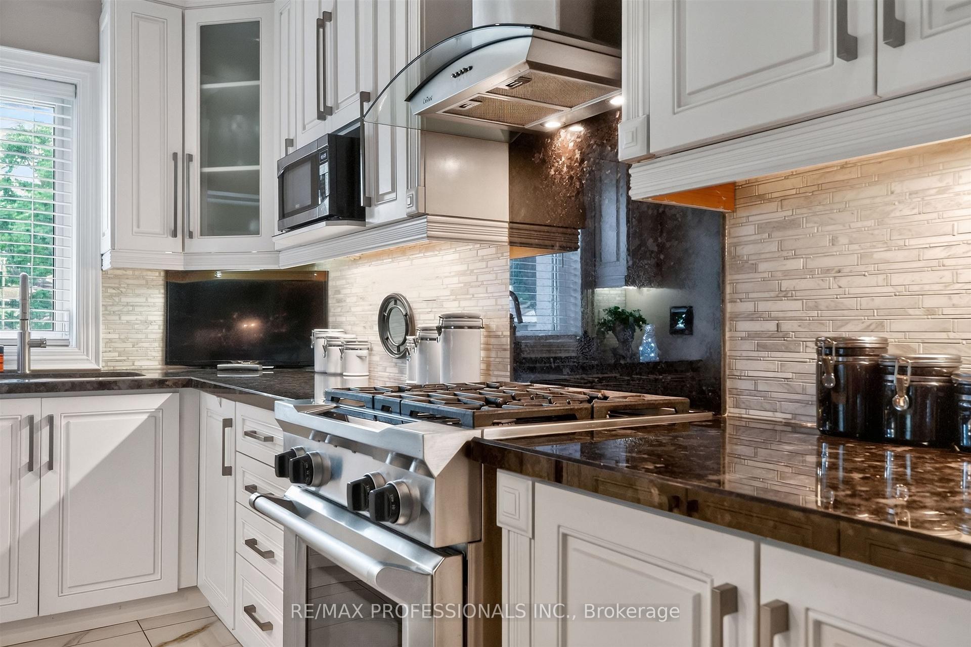 Photo 15 of 2 Charleston Road, Etobicoke, Islington-City Centre West — HOMEH