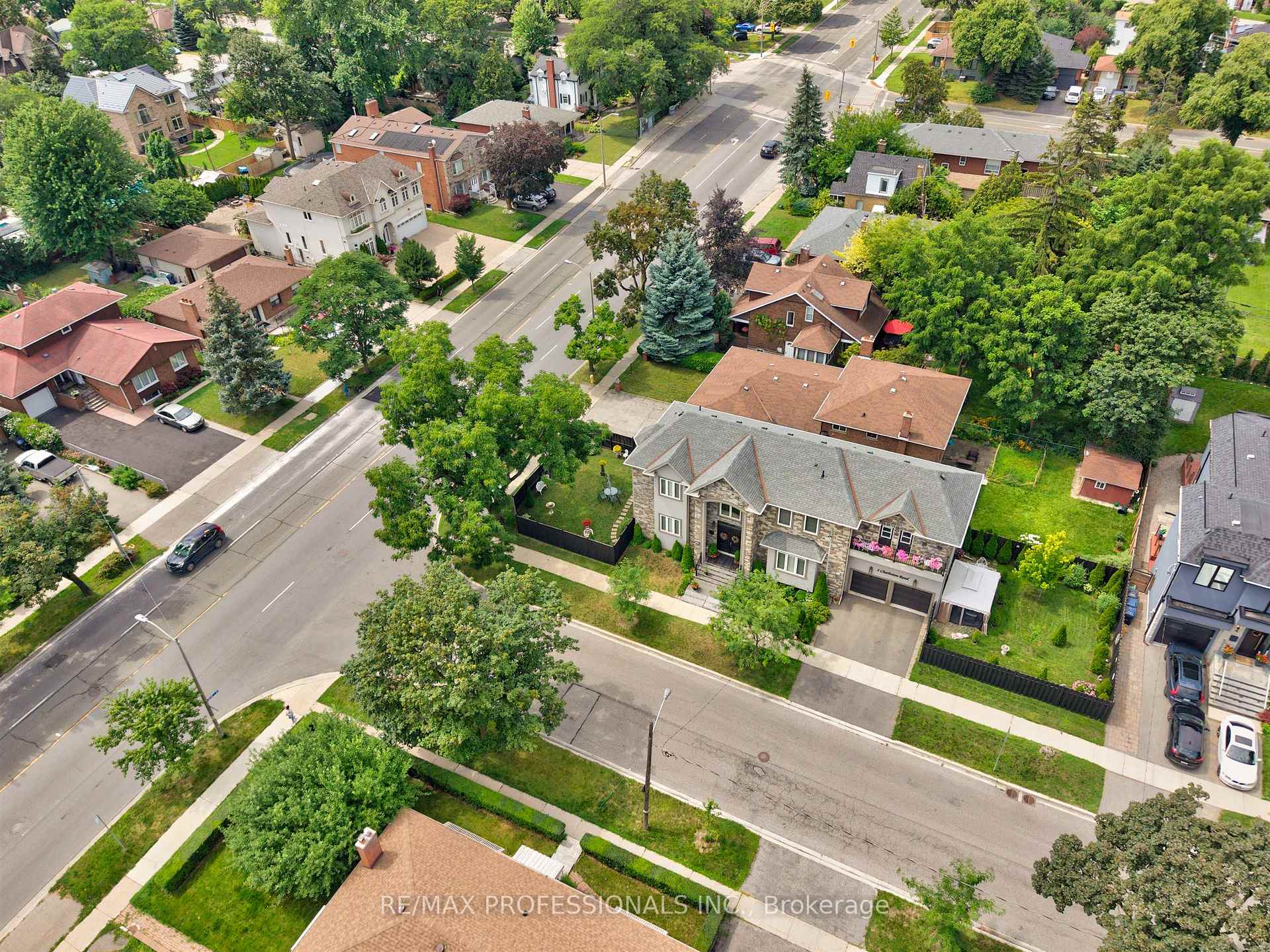 Photo 47 of 2 Charleston Road, Etobicoke, Islington-City Centre West — HOMEH