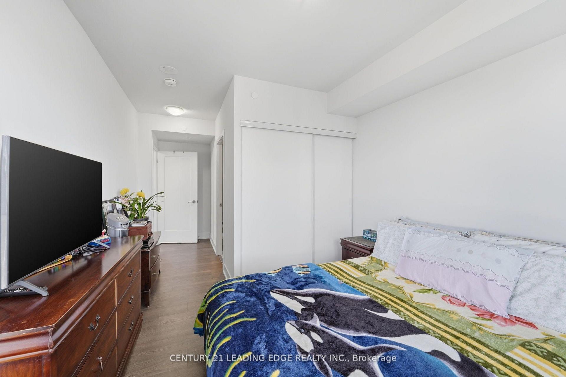 Photo 4 of Unit 2516, 2550 Simcoe Street N, Oshawa, Windfields — HOMEH