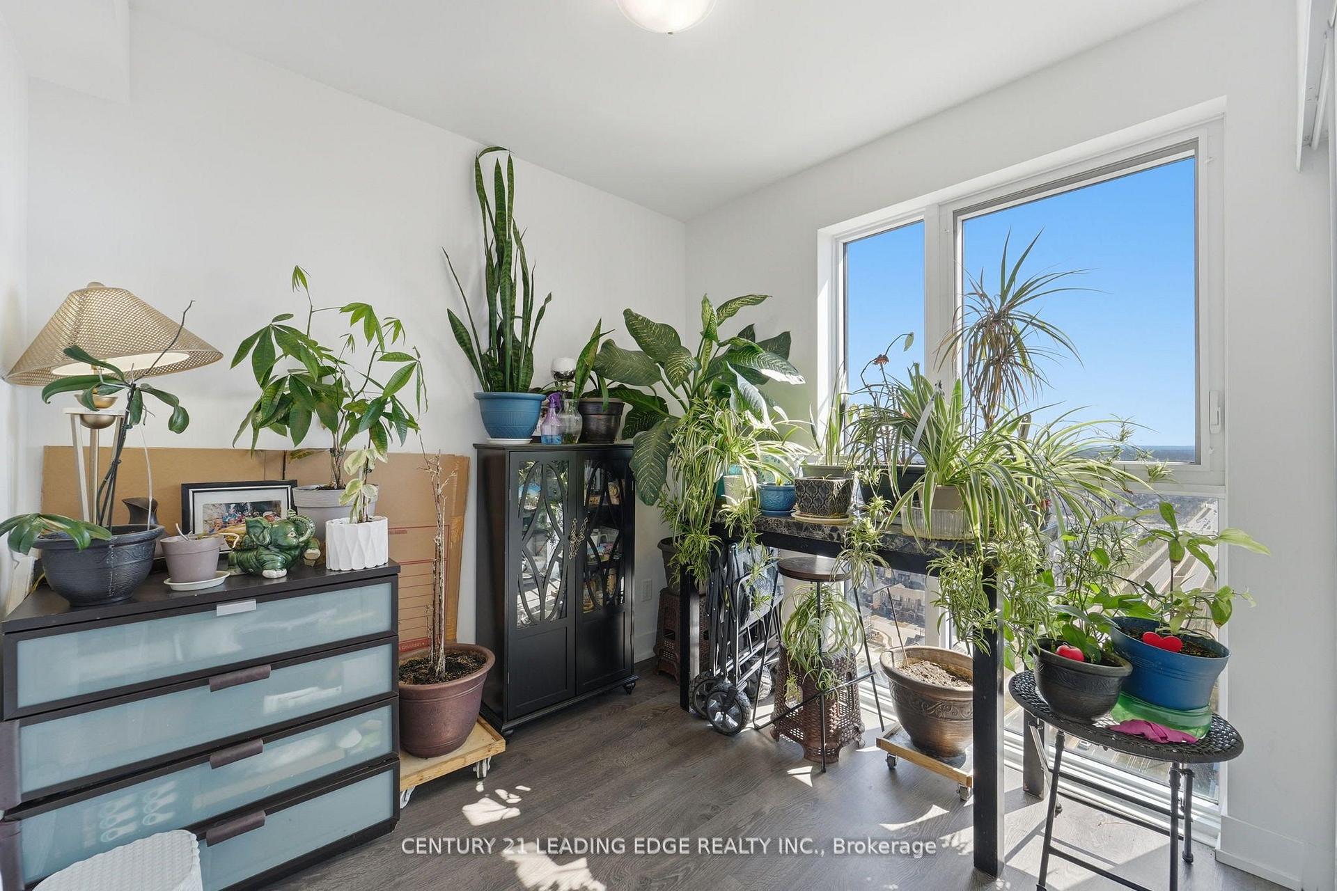 Photo 7 of Unit 2516, 2550 Simcoe Street N, Oshawa, Windfields — HOMEH