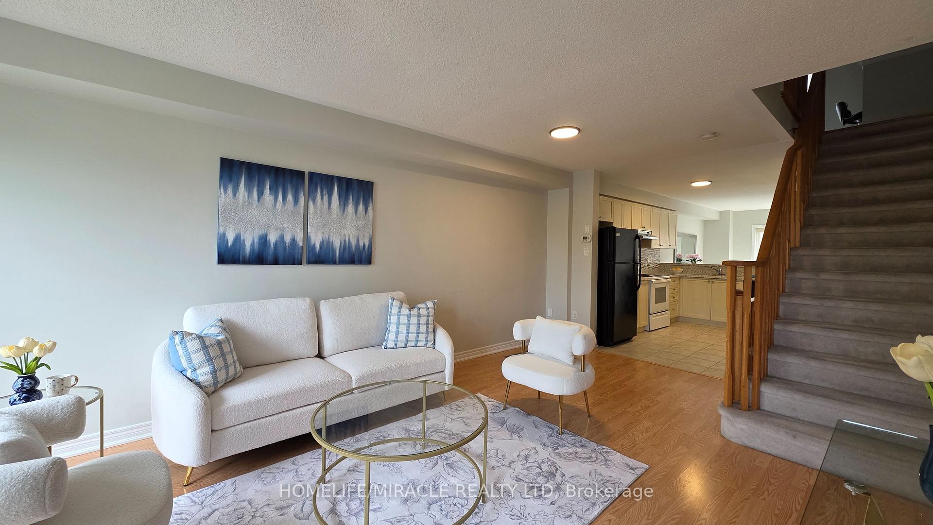 Photo 11 of Unit 38, 32 Mowat Boulevard, Kitchener, Laurentian Hills — HOMEH