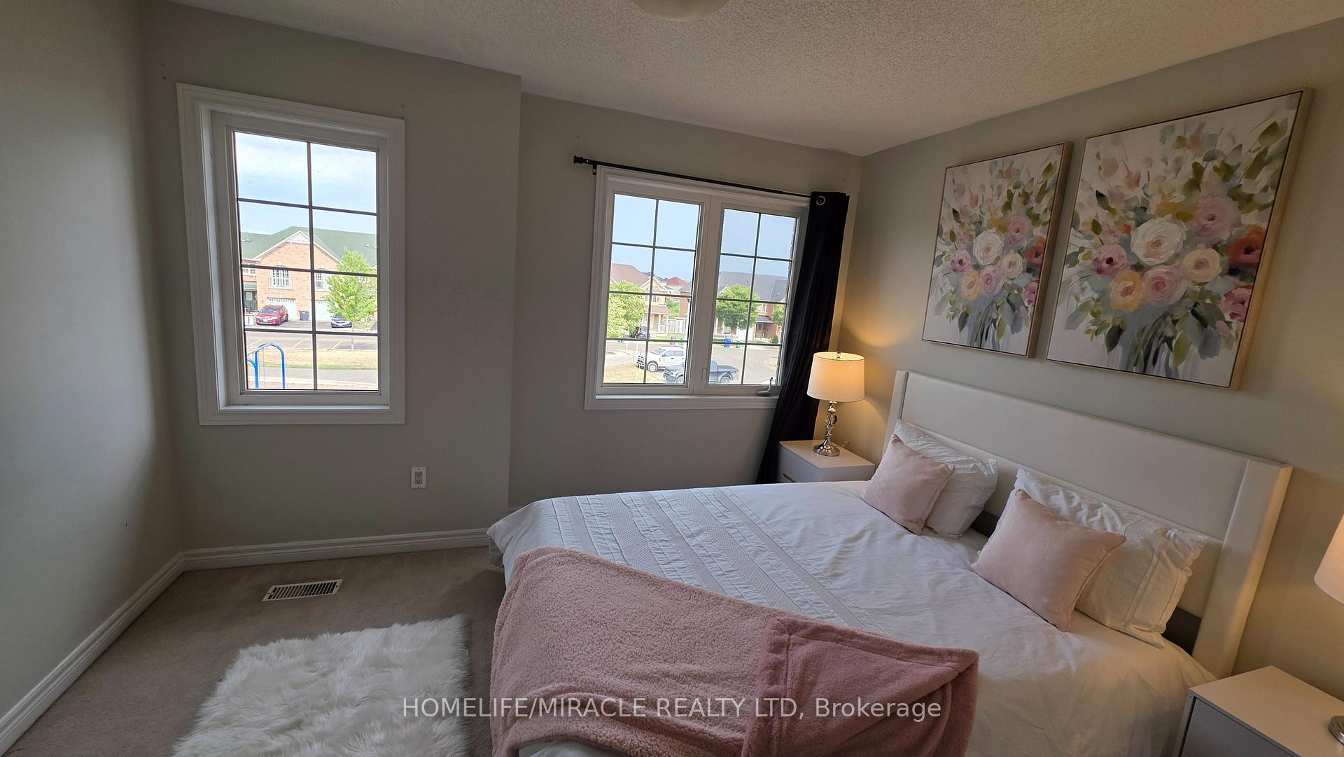 Photo 17 of Unit 38, 32 Mowat Boulevard, Kitchener, Laurentian Hills — HOMEH