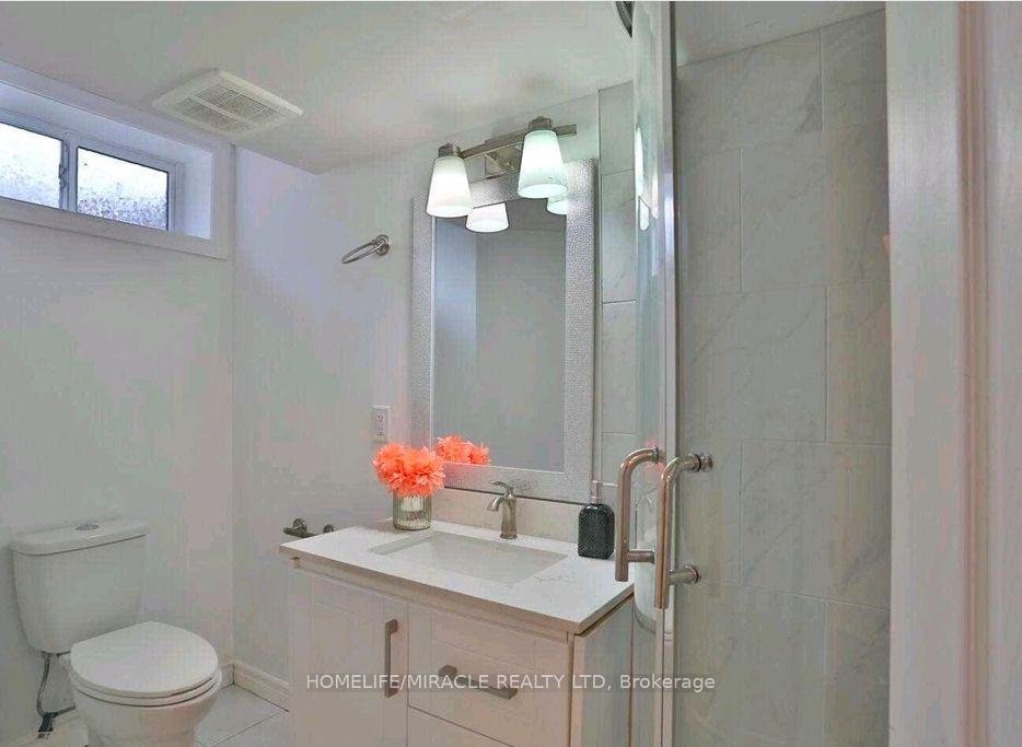 Photo 44 of Unit 38, 32 Mowat Boulevard, Kitchener, Laurentian Hills — HOMEH