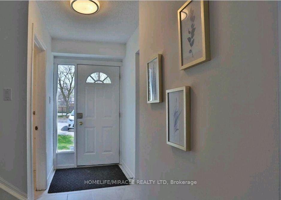 Photo 14 of Unit 38, 32 Mowat Boulevard, Kitchener, Laurentian Hills — HOMEH