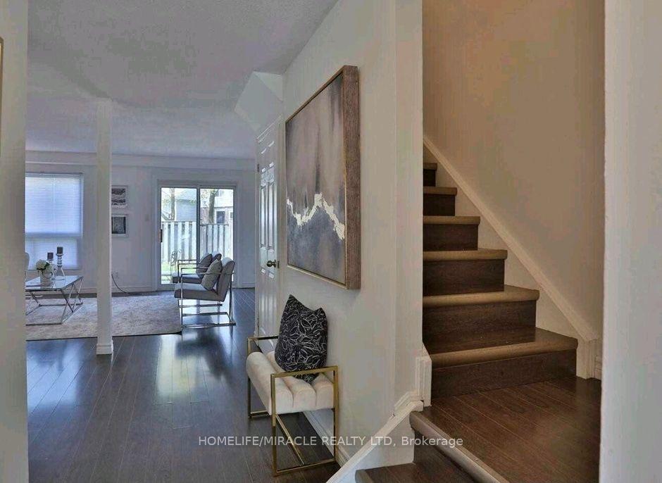 Photo 16 of Unit 38, 32 Mowat Boulevard, Kitchener, Laurentian Hills — HOMEH
