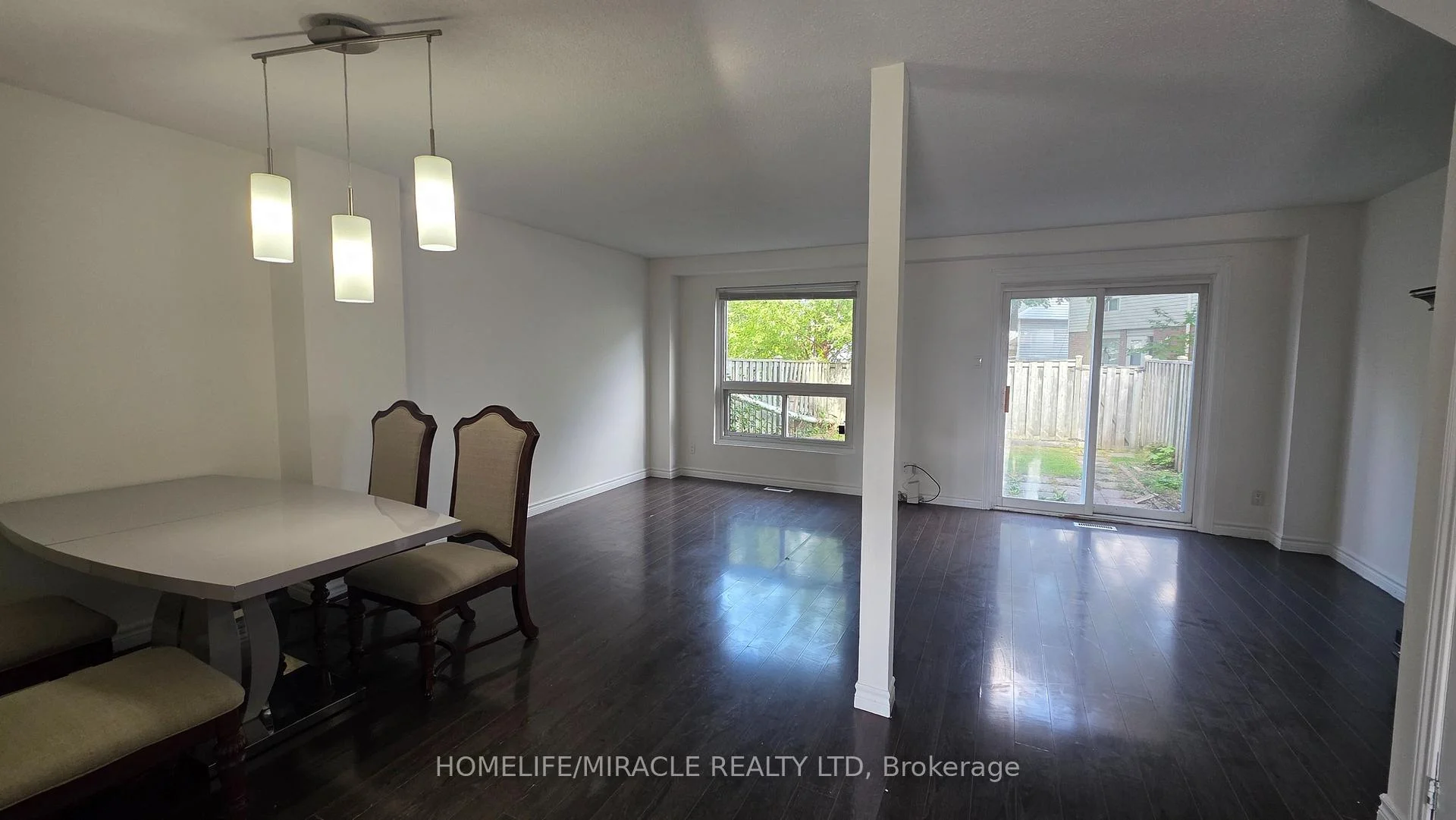 Photo 35 of Unit 38, 32 Mowat Boulevard, Kitchener, Laurentian Hills — HOMEH