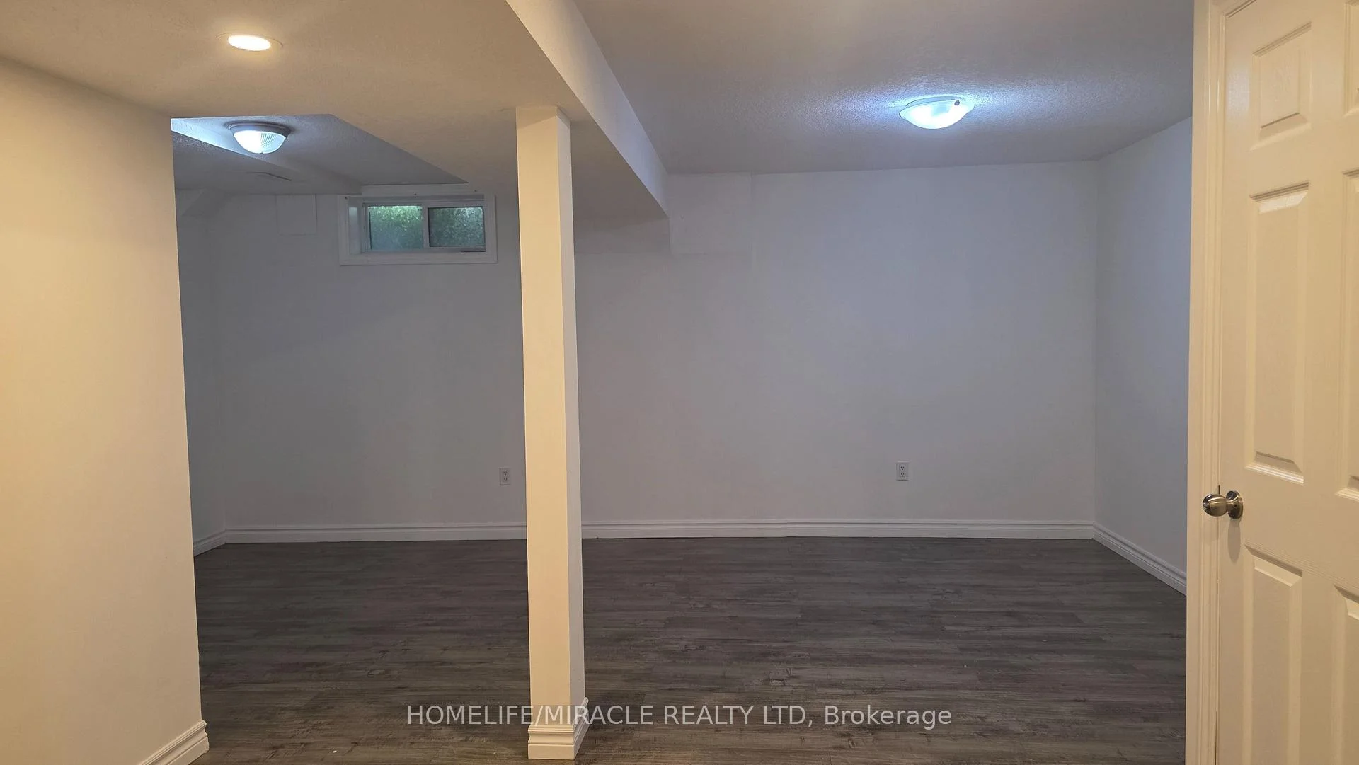 Photo 45 of Unit 38, 32 Mowat Boulevard, Kitchener, Laurentian Hills — HOMEH