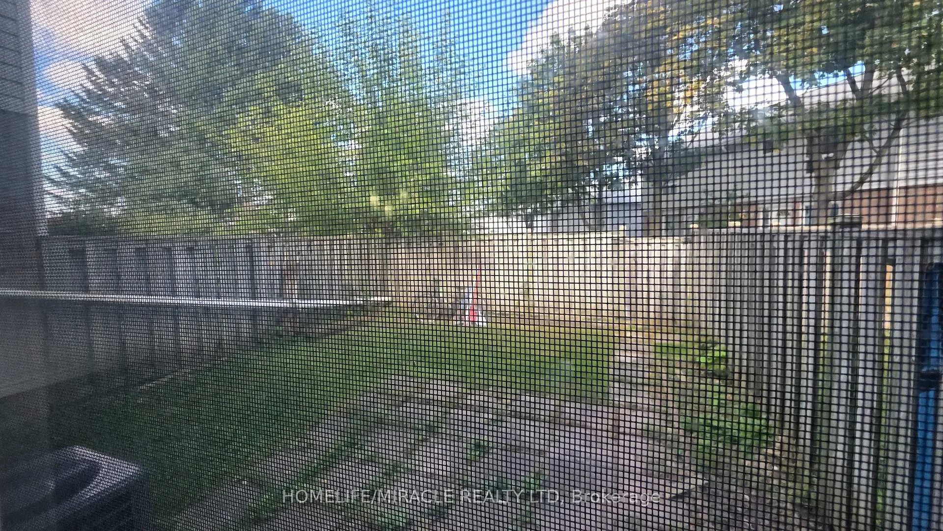 Photo 53 of Unit 38, 32 Mowat Boulevard, Kitchener, Laurentian Hills — HOMEH
