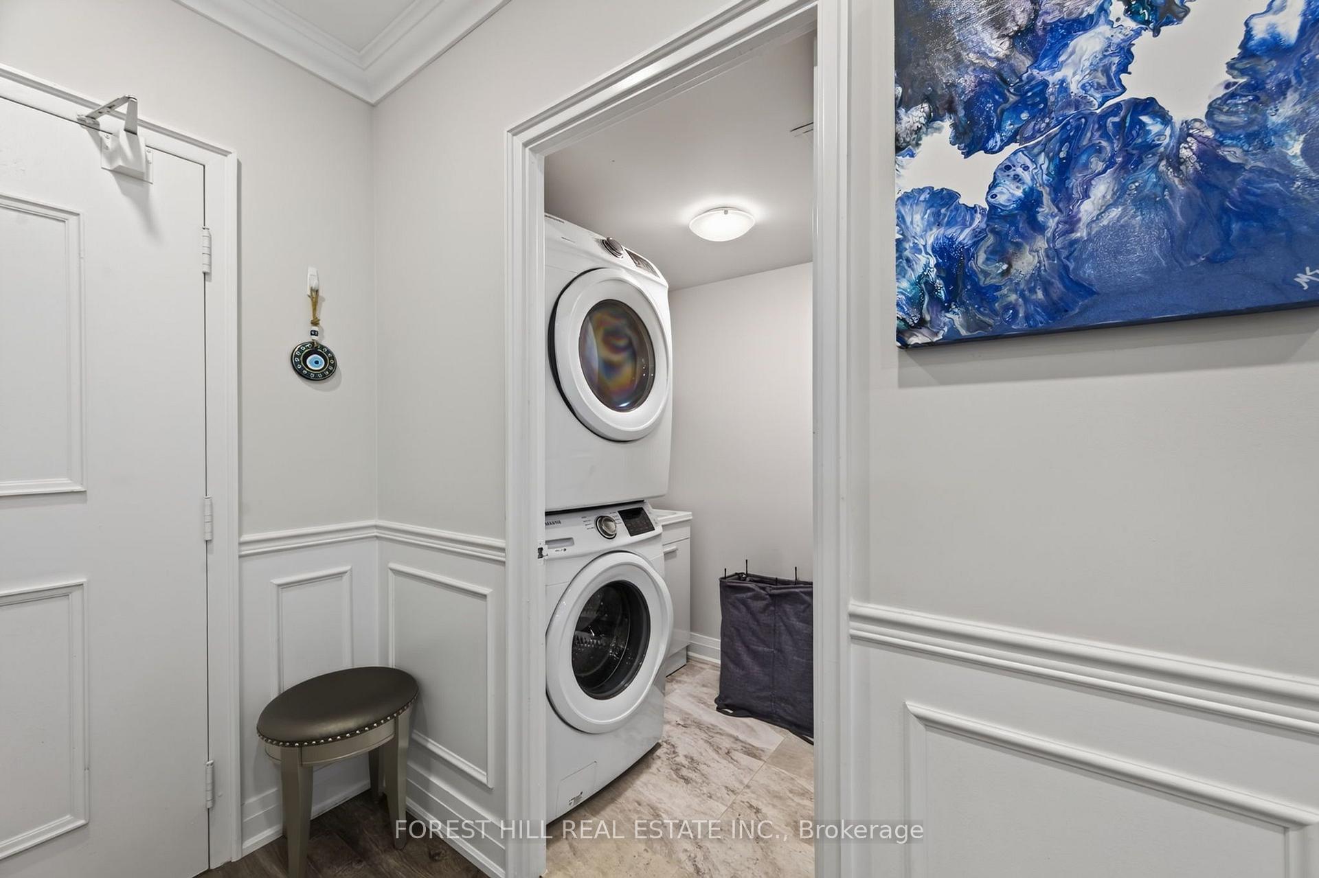 Photo 3 of Unit 301, 333 Clark Avenue W, Vaughan, Crestwood-Springfarm-Yorkhill — HOMEH