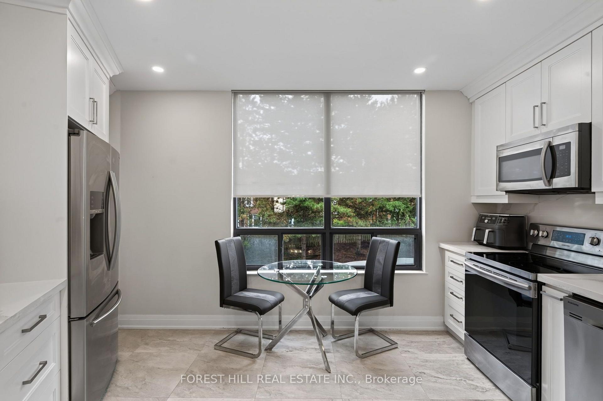 Photo 18 of Unit 301, 333 Clark Avenue W, Vaughan, Crestwood-Springfarm-Yorkhill — HOMEH