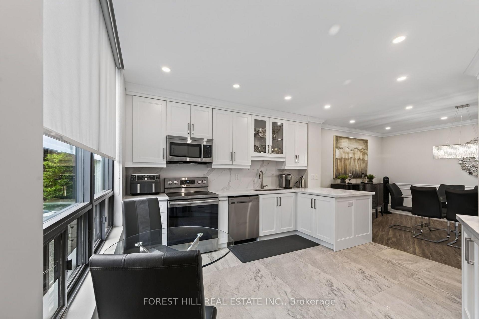 Photo 20 of Unit 301, 333 Clark Avenue W, Vaughan, Crestwood-Springfarm-Yorkhill — HOMEH