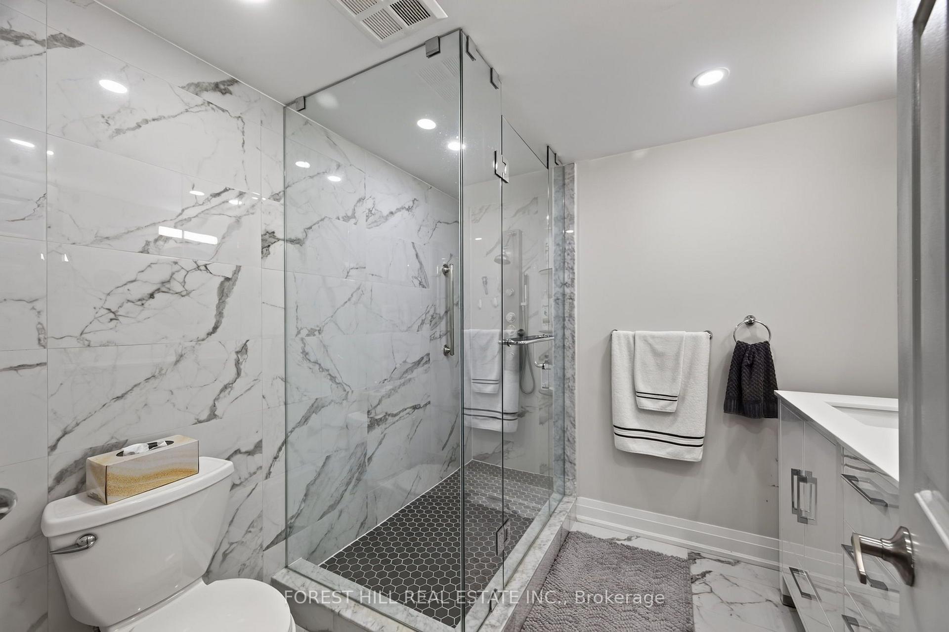 Photo 28 of Unit 301, 333 Clark Avenue W, Vaughan, Crestwood-Springfarm-Yorkhill — HOMEH
