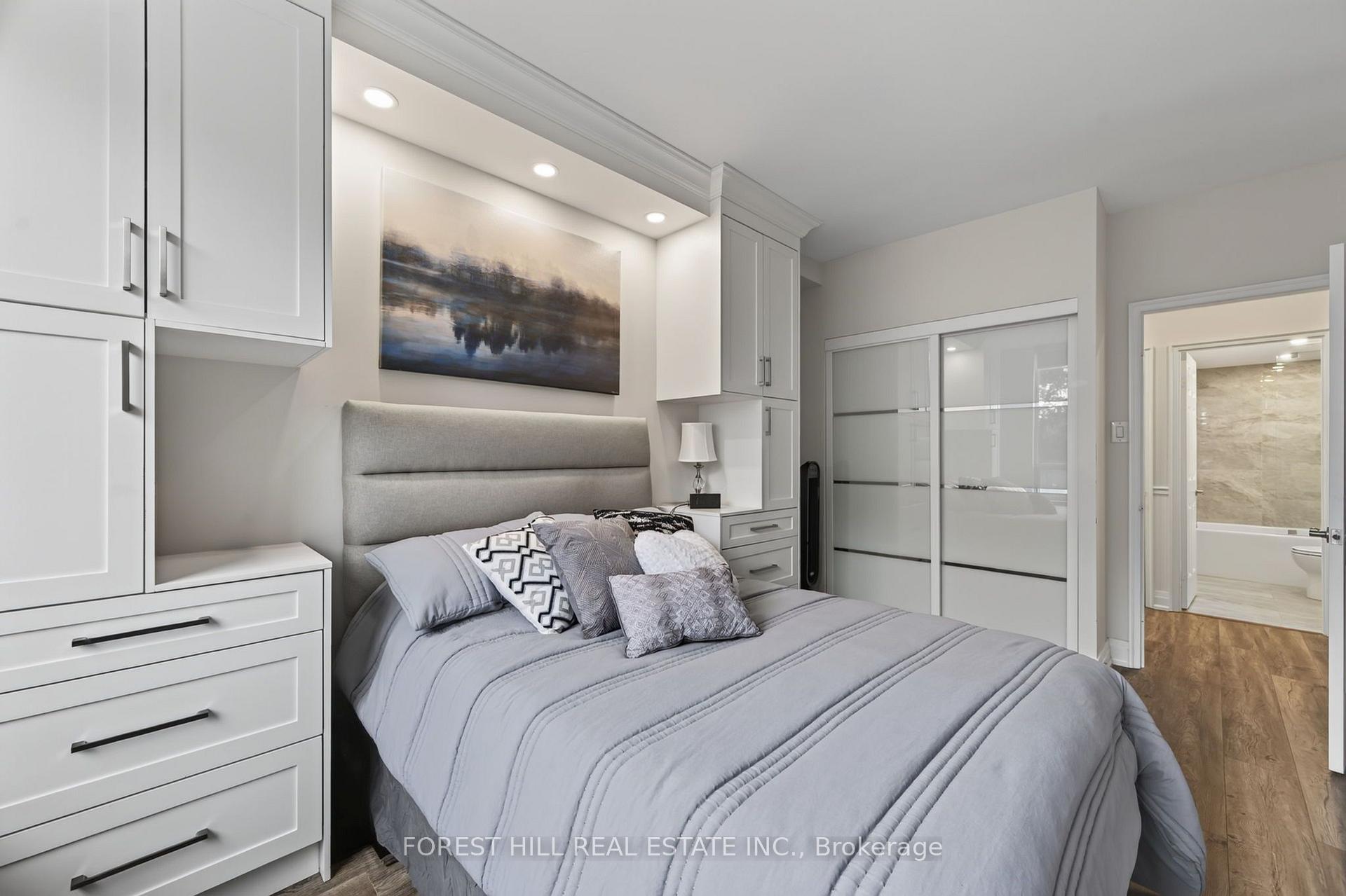 Photo 30 of Unit 301, 333 Clark Avenue W, Vaughan, Crestwood-Springfarm-Yorkhill — HOMEH