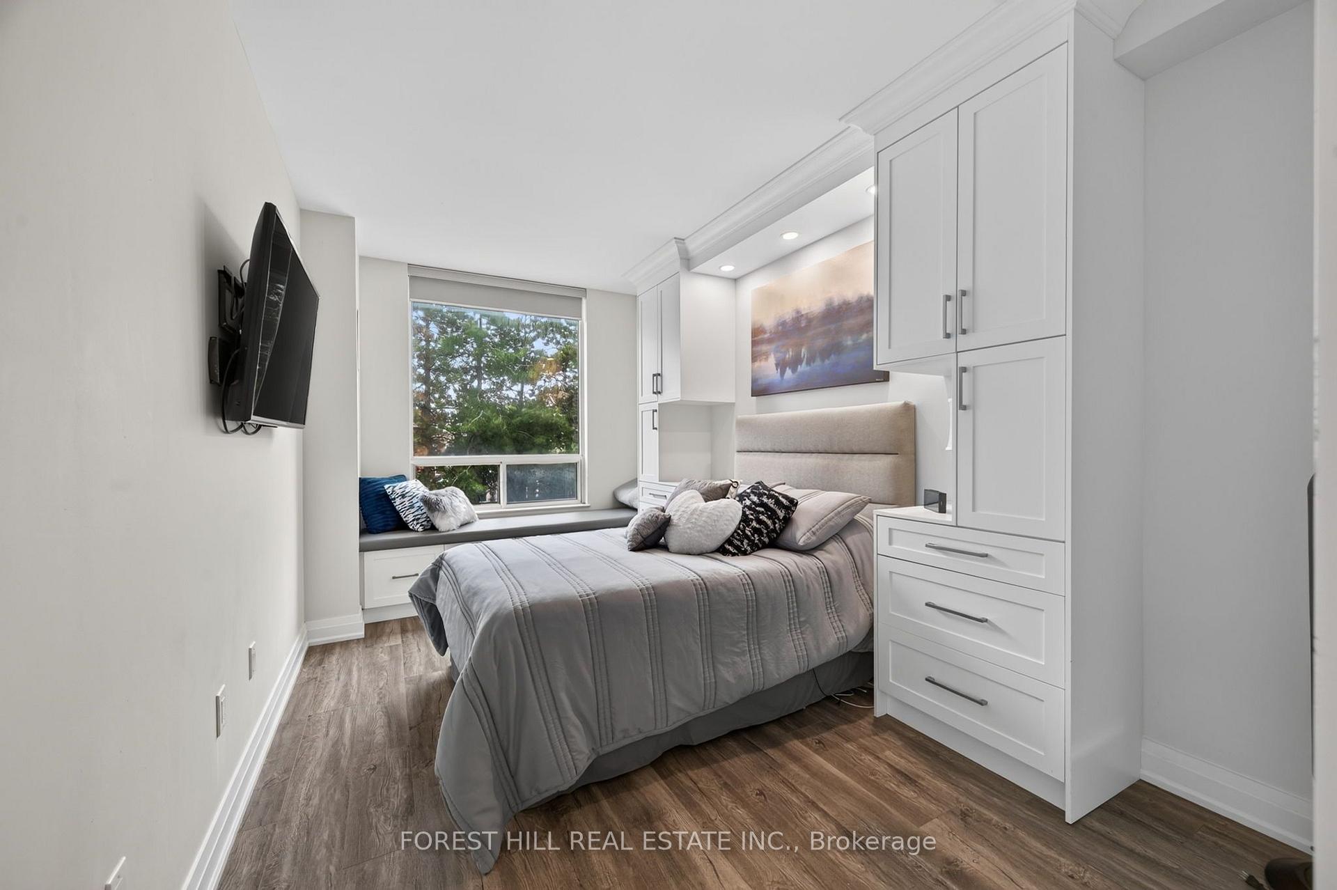 Photo 32 of Unit 301, 333 Clark Avenue W, Vaughan, Crestwood-Springfarm-Yorkhill — HOMEH