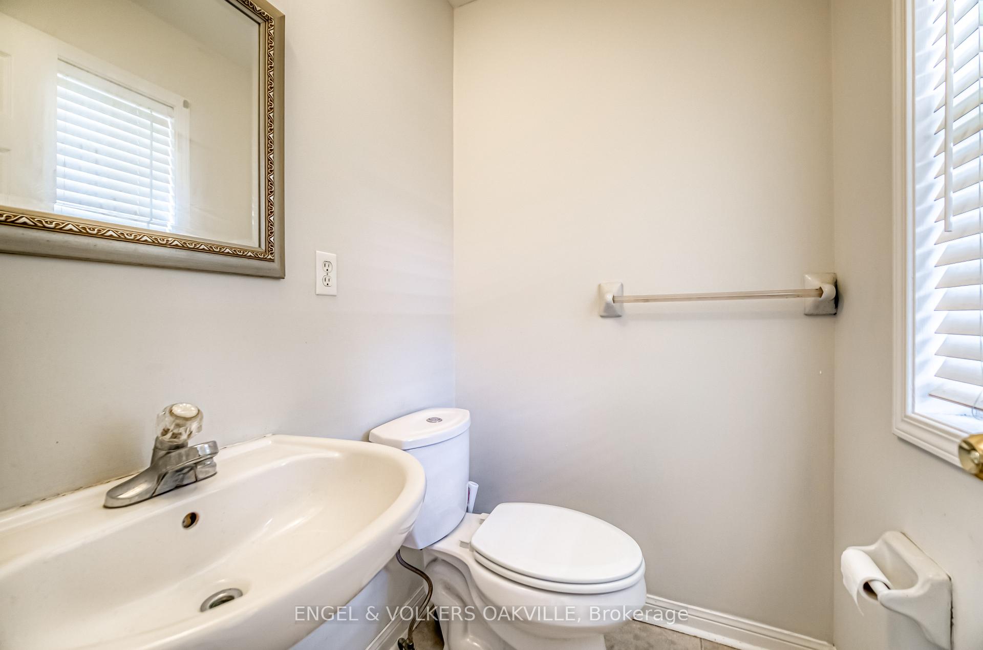 Photo 7 of 1121 Barclay Circle, Milton, Beaty — HOMEH