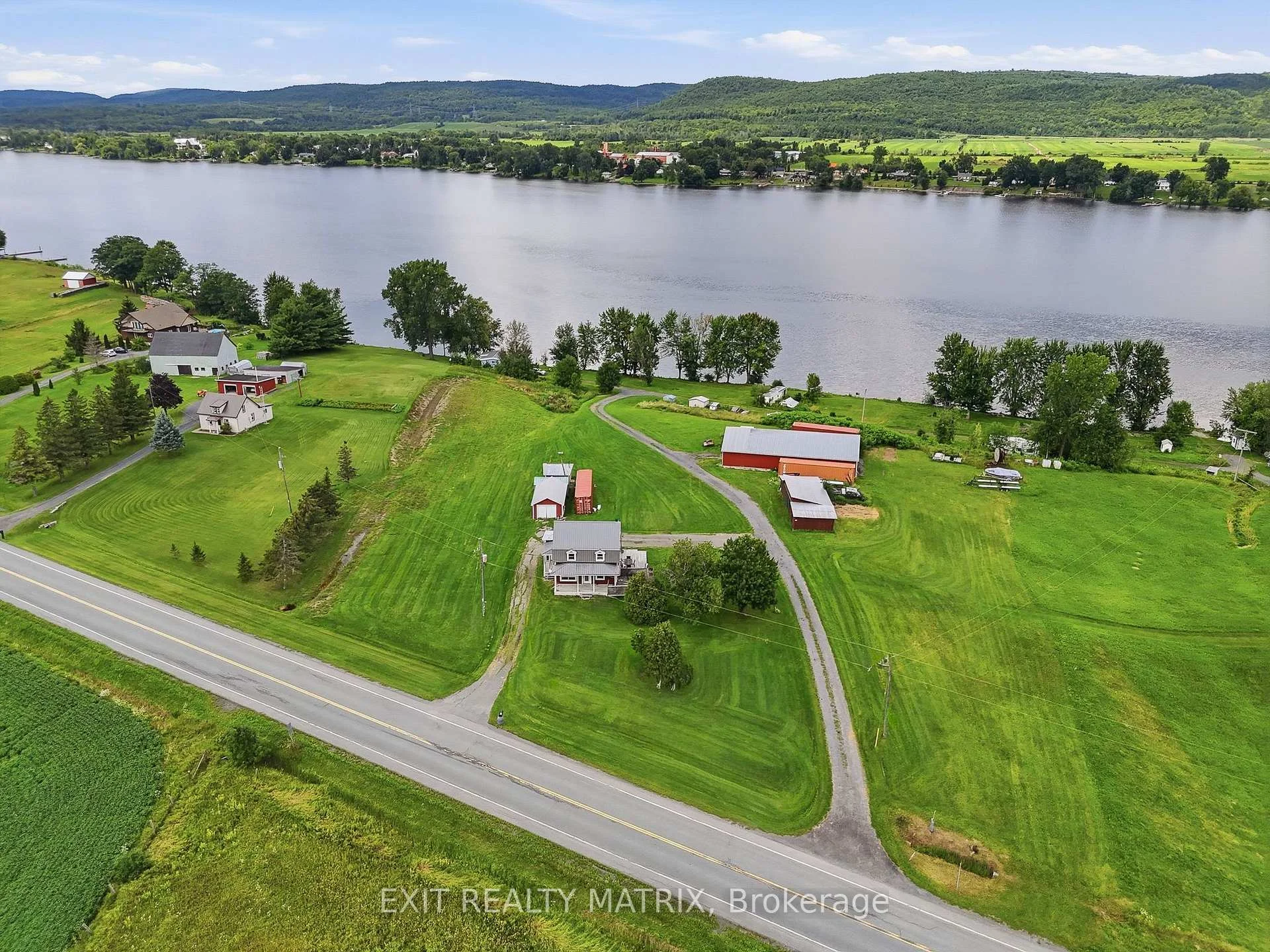 Photo of 1309 Conc 1 Road