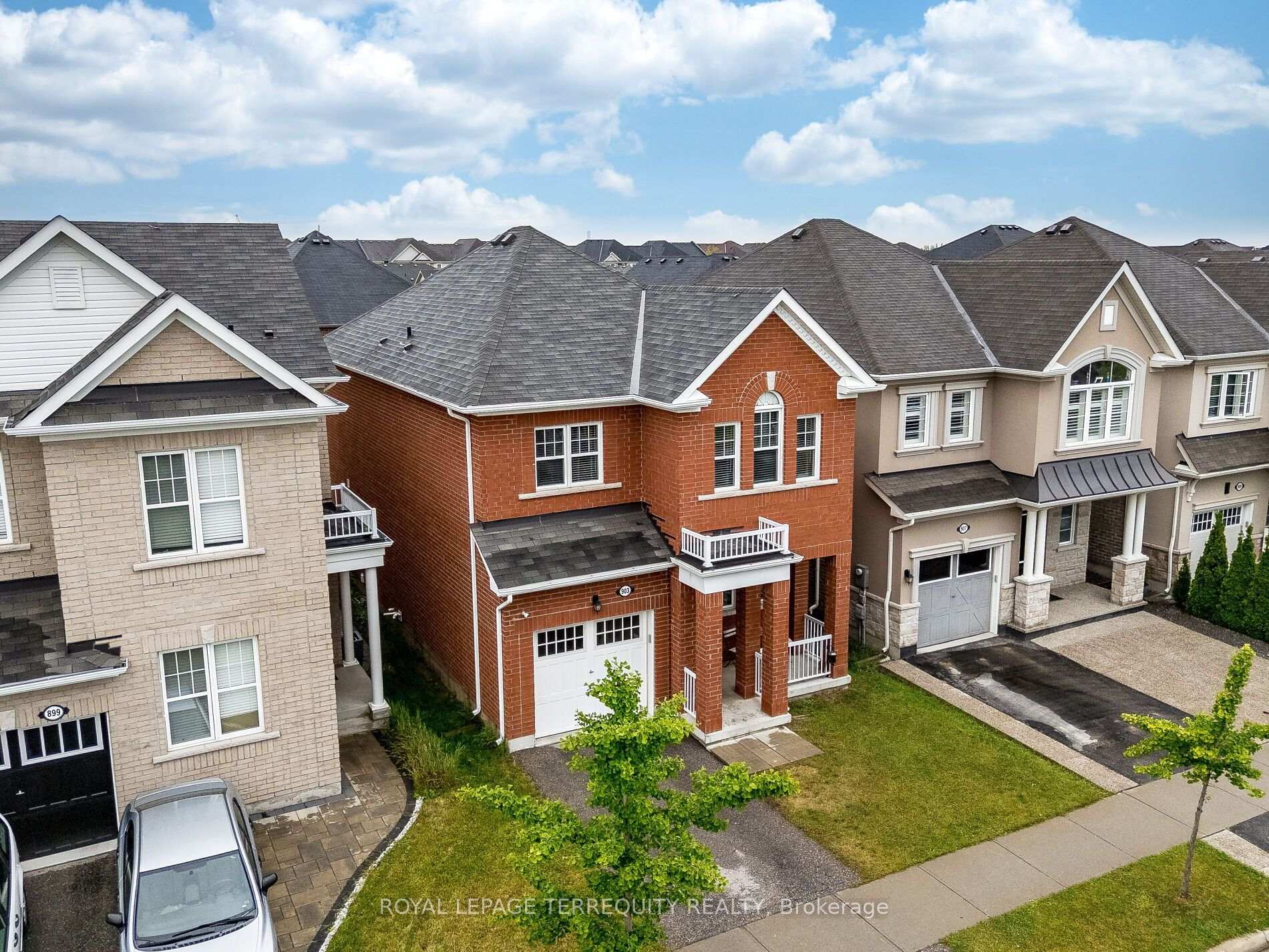 Photo of 903 Penson Crescent