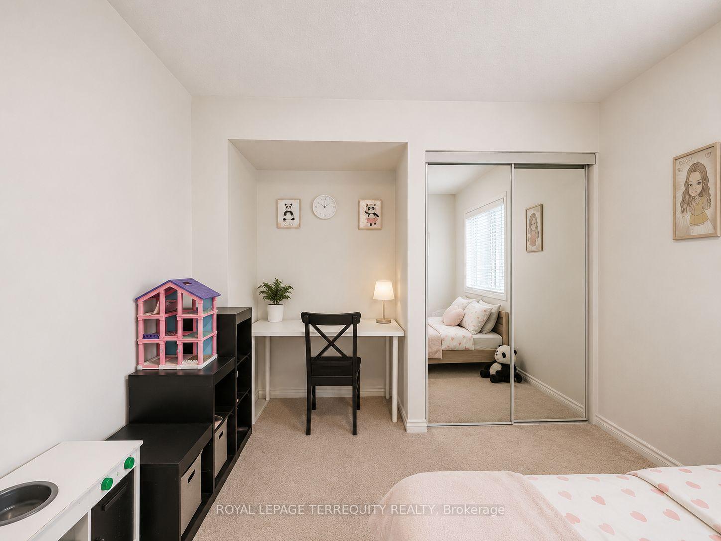 Photo 14 of 903 Penson Crescent, Milton, Coates — HOMEH
