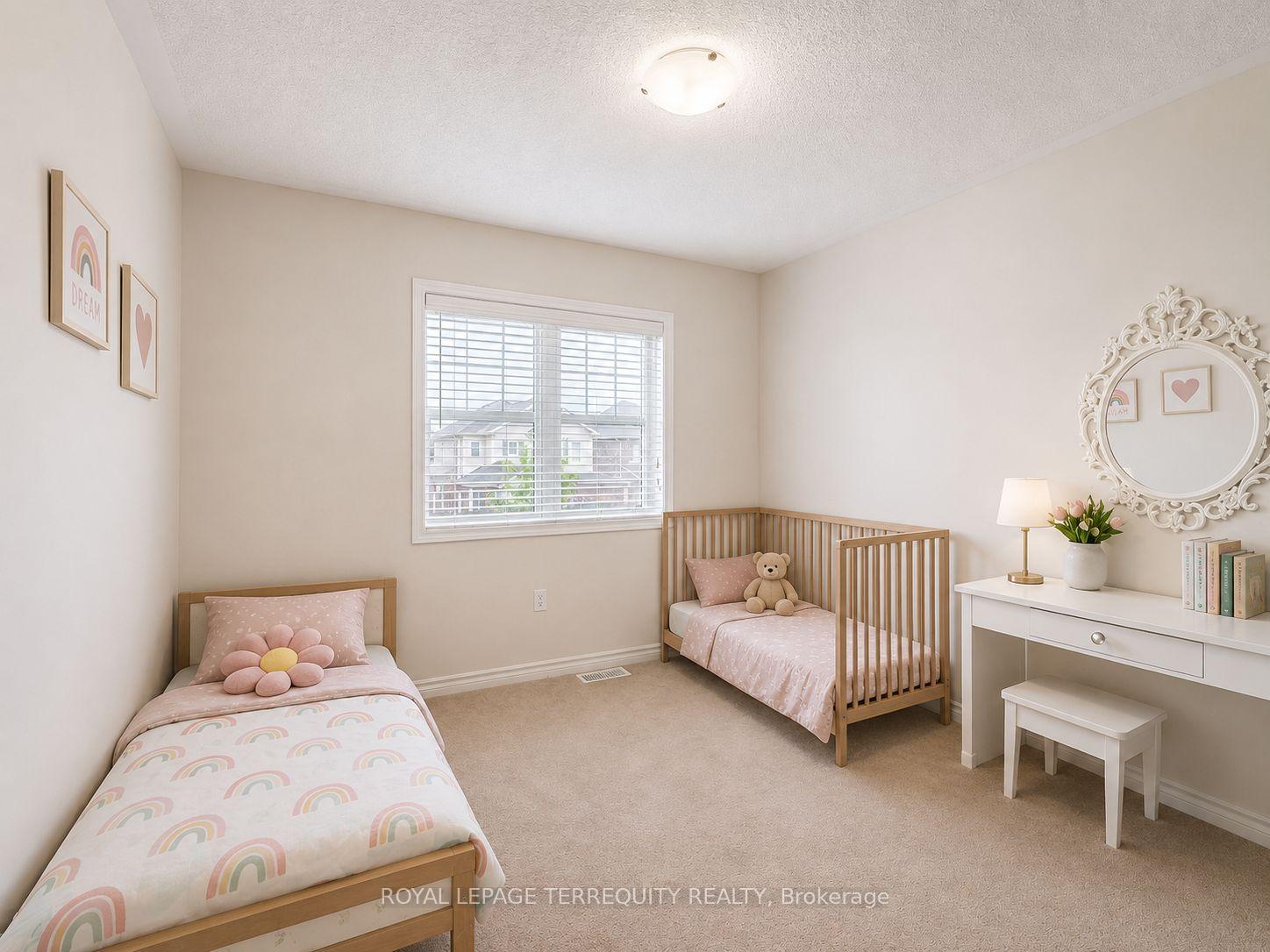 Photo 15 of 903 Penson Crescent, Milton, Coates — HOMEH