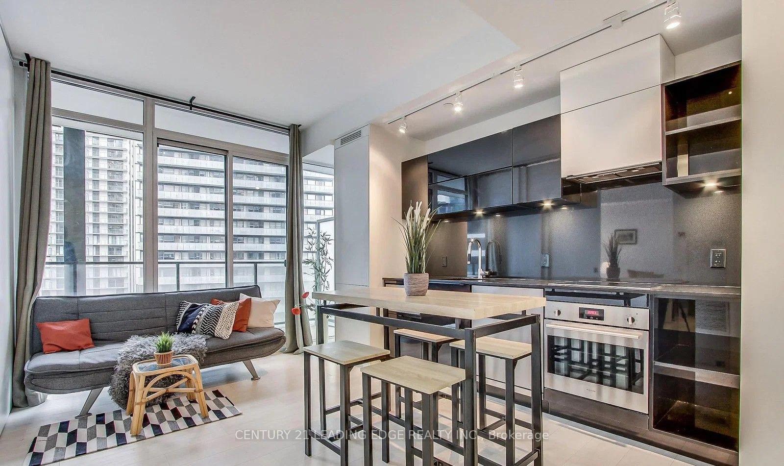 Photo 4 of Unit 2512, 125 Peter Street, Toronto, Waterfront Communities — HOMEH