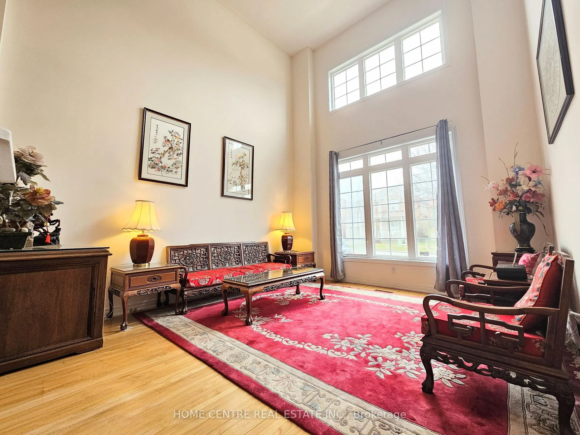 Photo 4 of 188 Silver Linden Drive, Richmond Hill, Langstaff — HOMEH