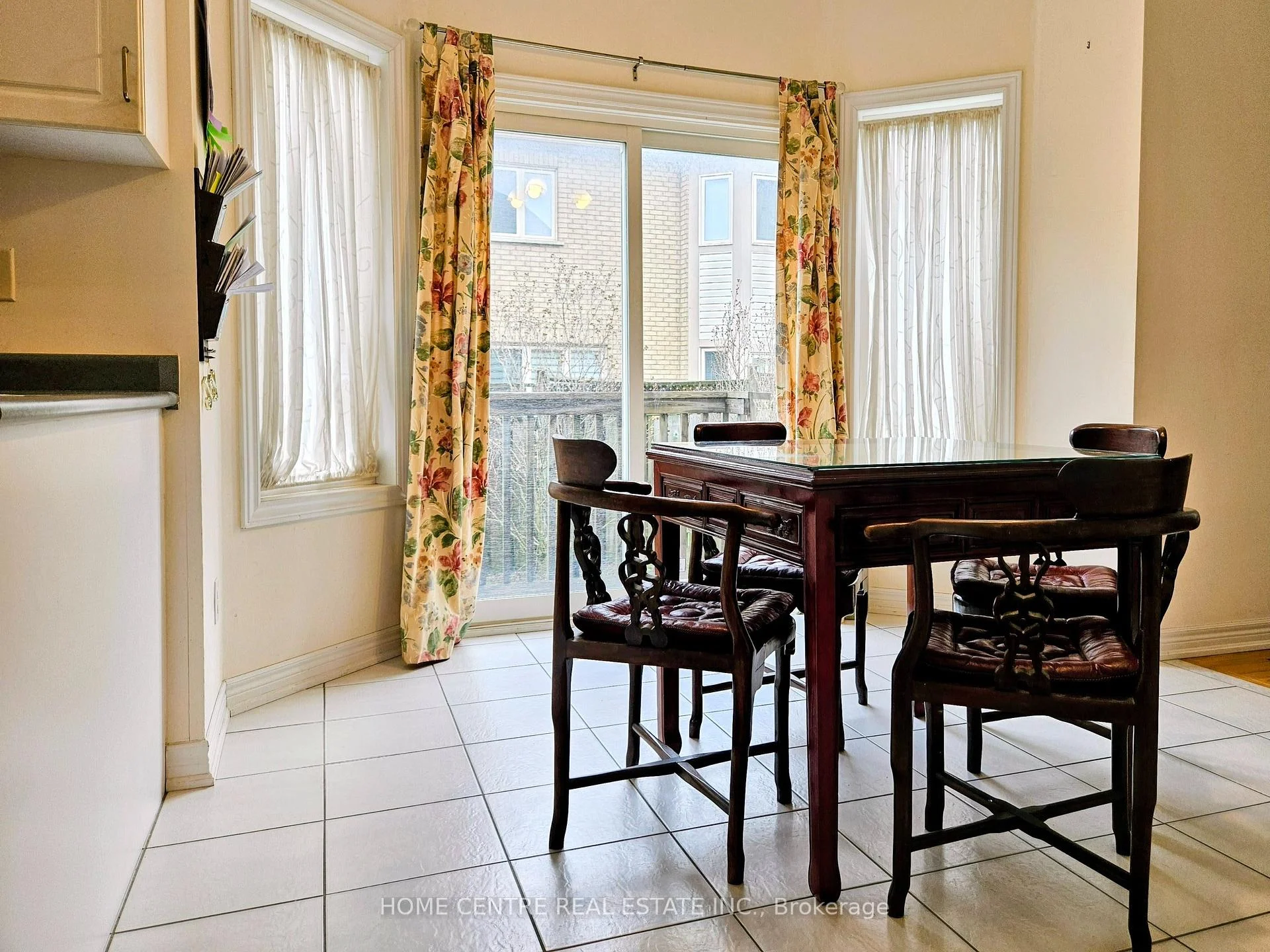 Photo 14 of 188 Silver Linden Drive, Richmond Hill, Langstaff — HOMEH