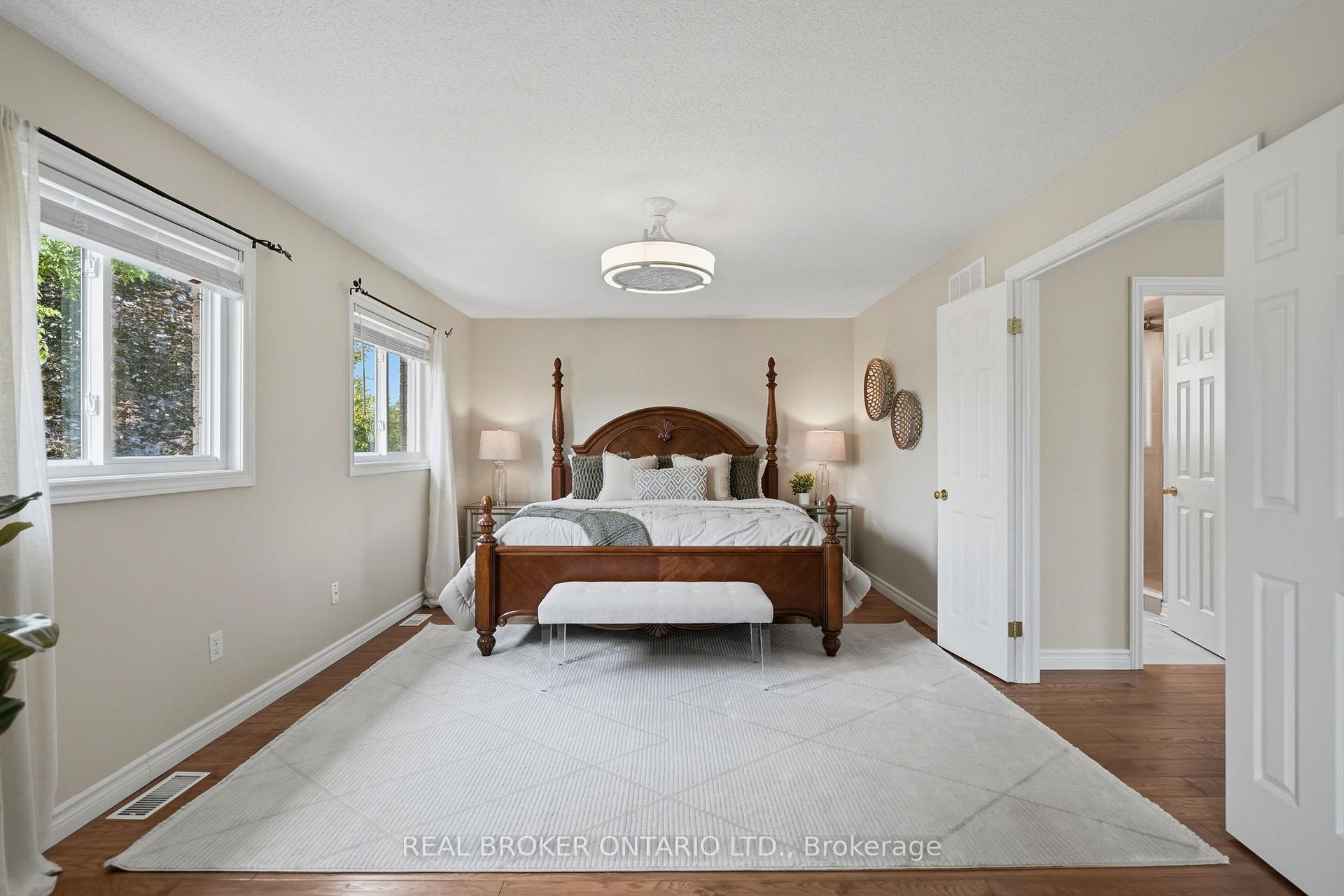 Photo 28 of 34 Keewaydin Street, Hamilton, Waterdown — HOMEH