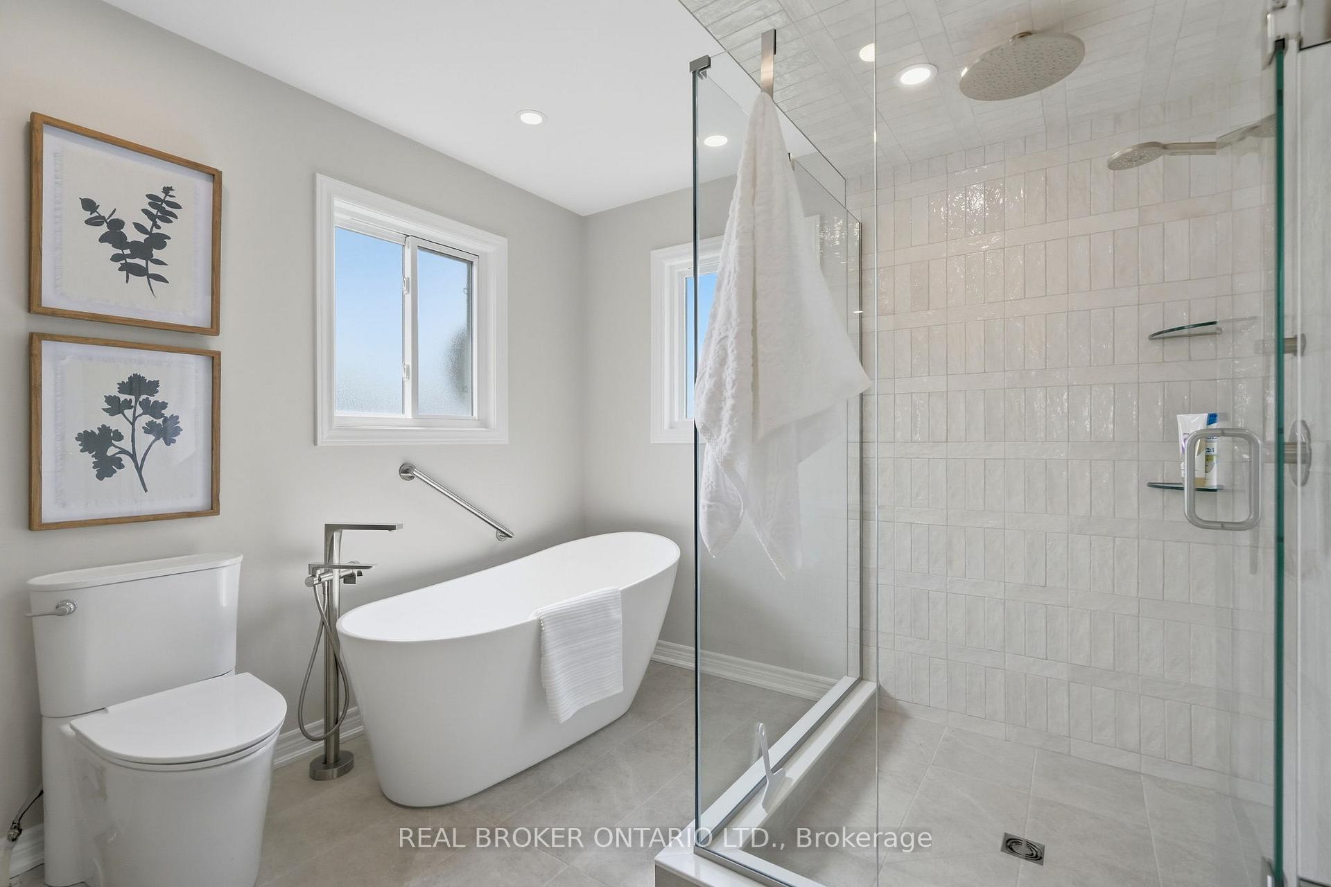 Photo 32 of 34 Keewaydin Street, Hamilton, Waterdown — HOMEH