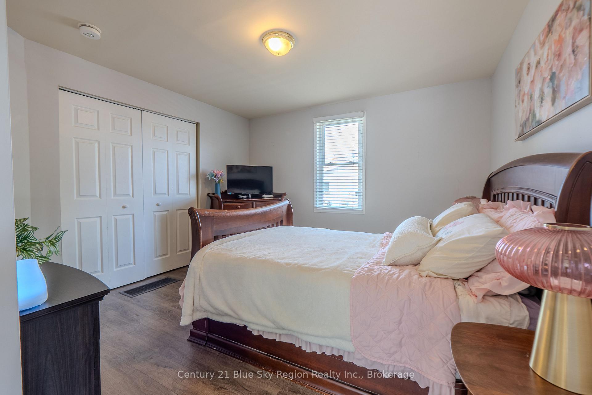 Photo 10 of 622 Reynolds Street, North Bay, West End — HOMEH
