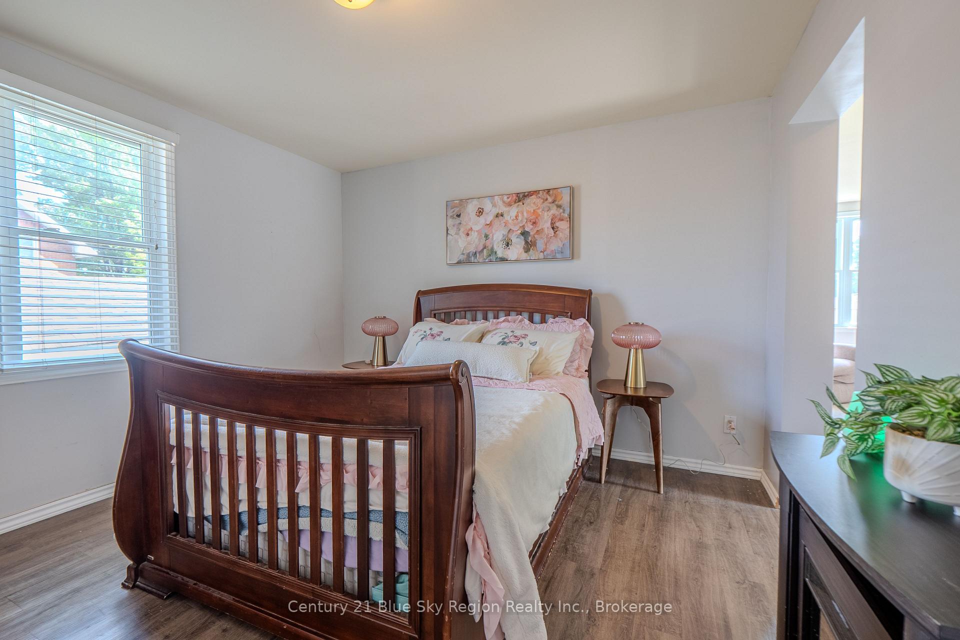 Photo 11 of 622 Reynolds Street, North Bay, West End — HOMEH
