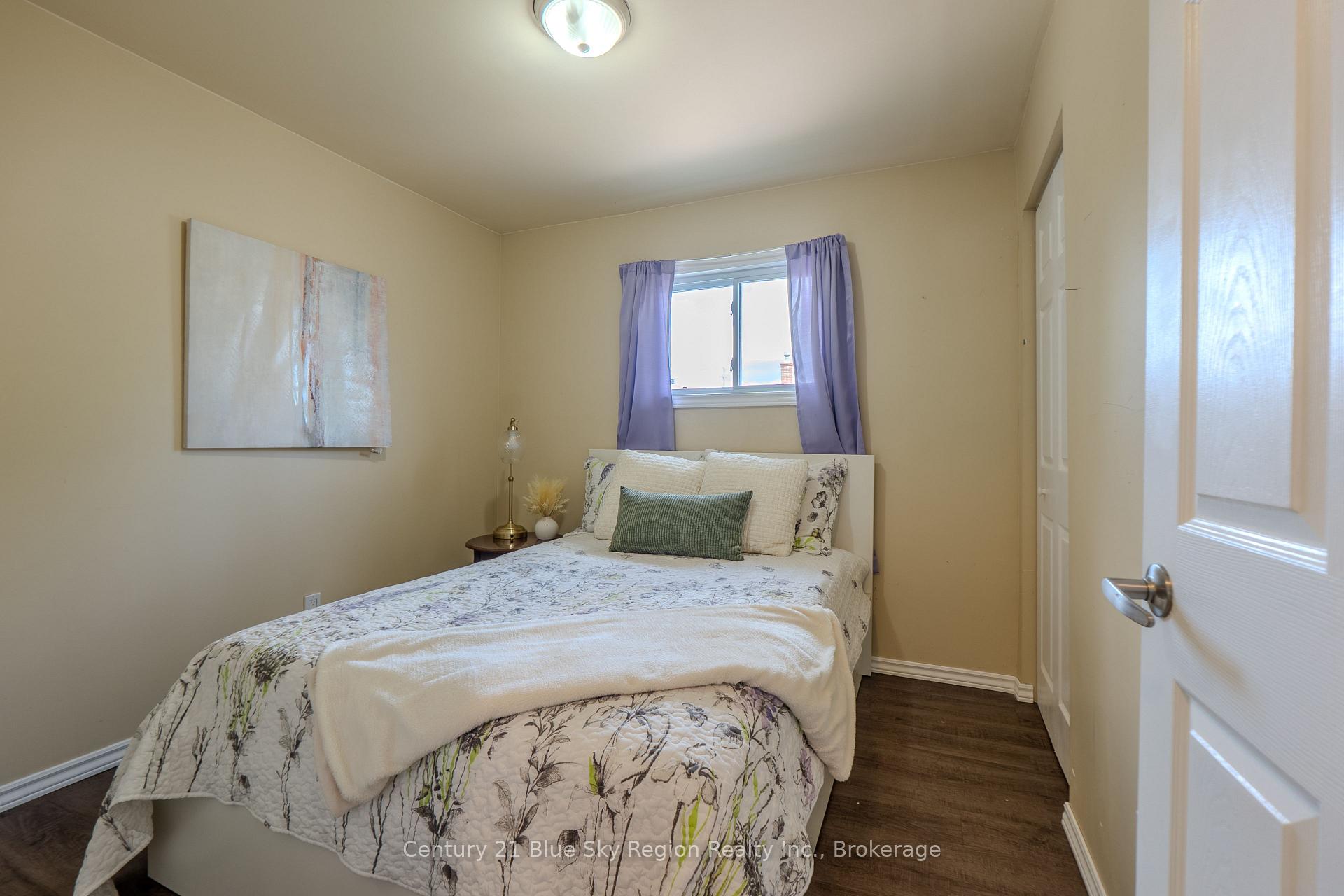 Photo 12 of 622 Reynolds Street, North Bay, West End — HOMEH