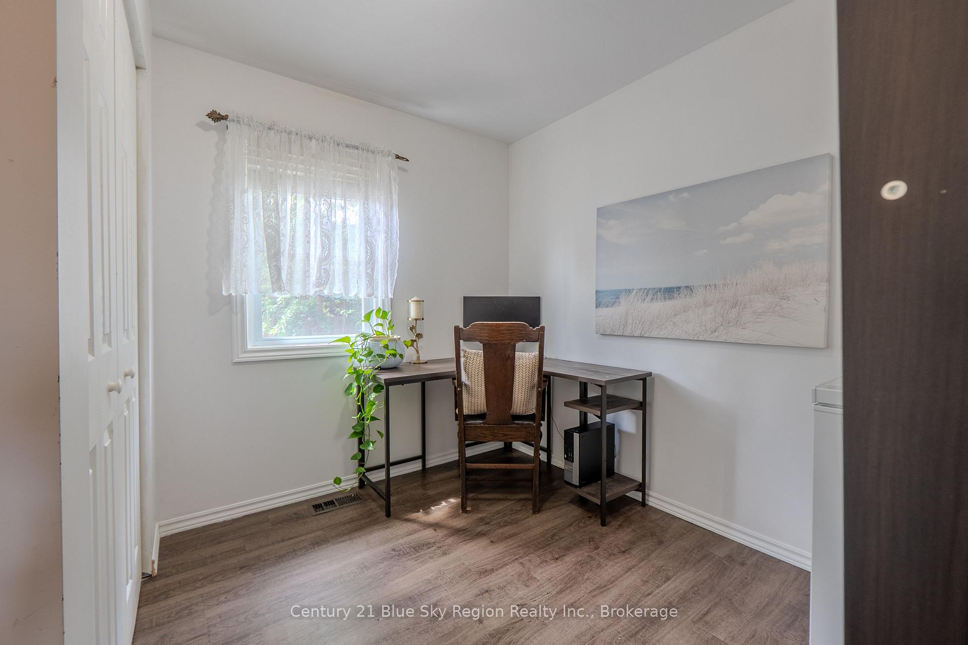 Photo 13 of 622 Reynolds Street, North Bay, West End — HOMEH