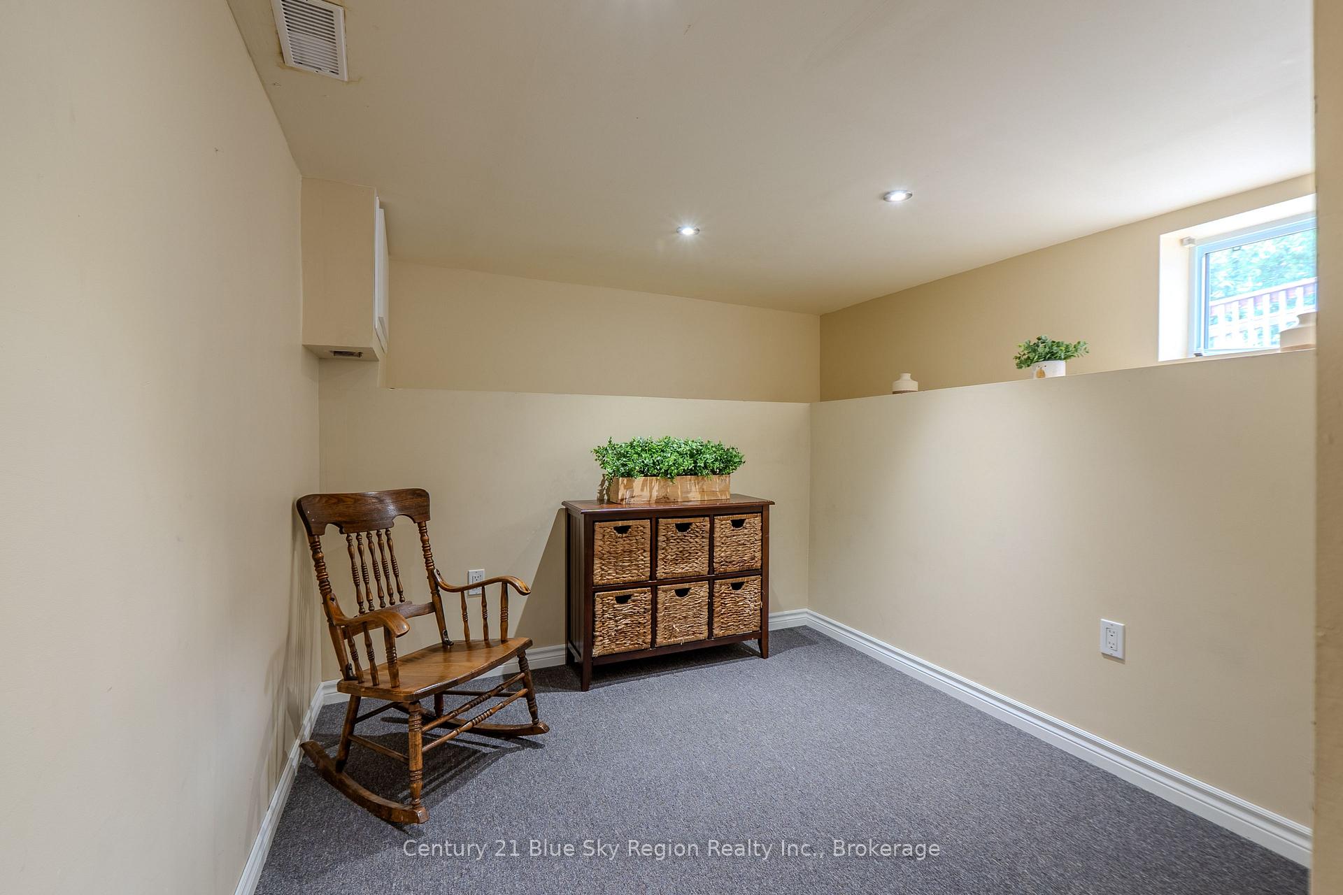 Photo 22 of 622 Reynolds Street, North Bay, West End — HOMEH