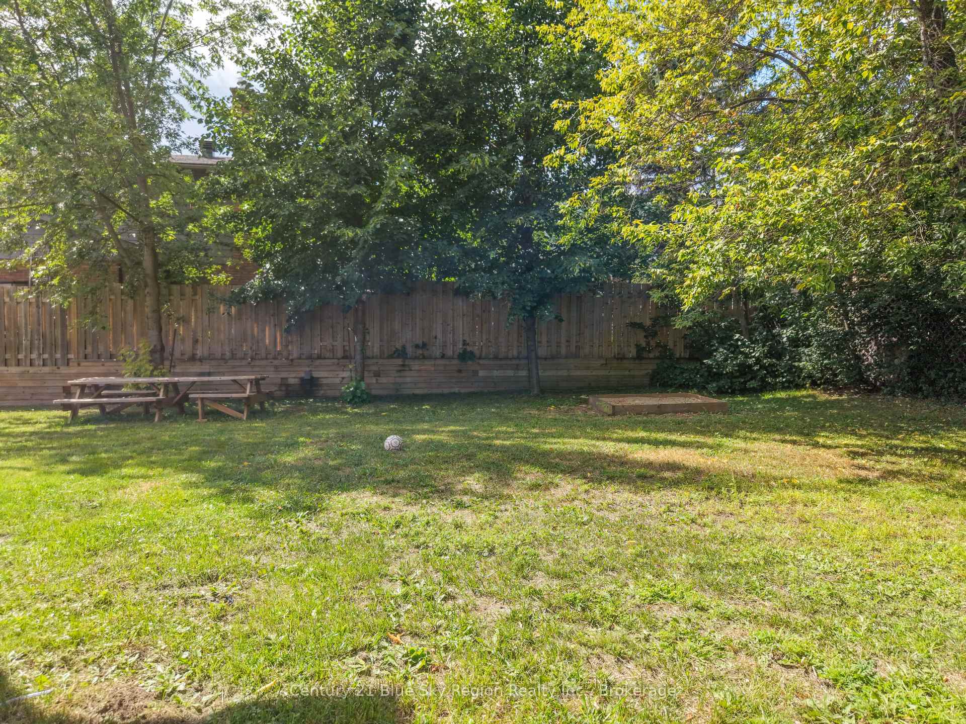 Photo 32 of 622 Reynolds Street, North Bay, West End — HOMEH