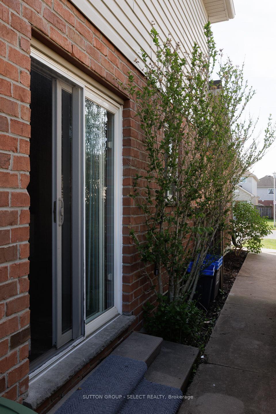 Photo 26 of 832 Marigold Street, London, North C — HOMEH