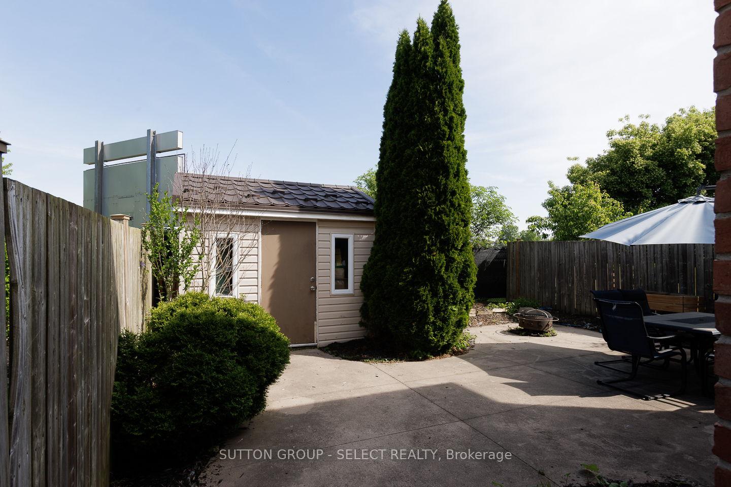 Photo 28 of 832 Marigold Street, London, North C — HOMEH