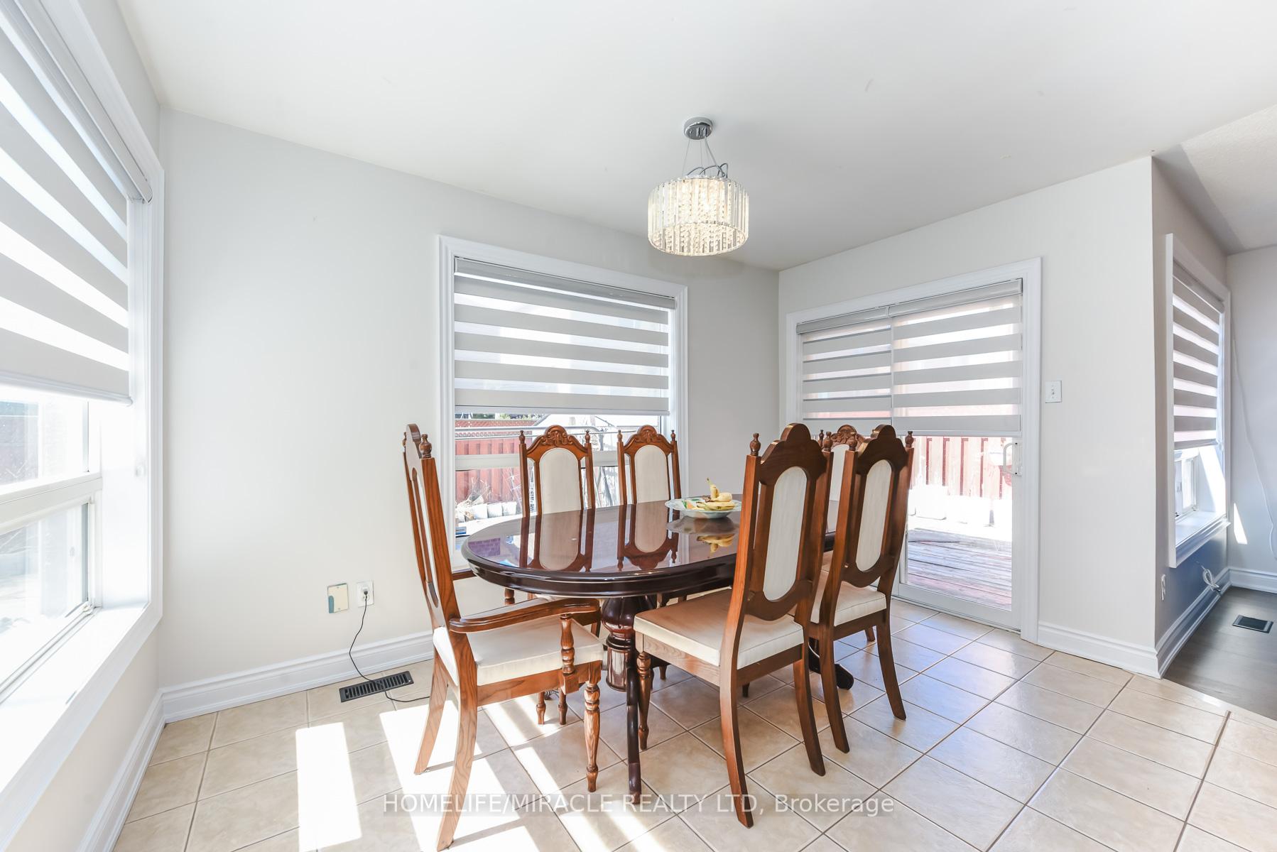 Photo 15 of 114 Edenbrook Hill Drive, Brampton, Fletcher's Meadow — HOMEH