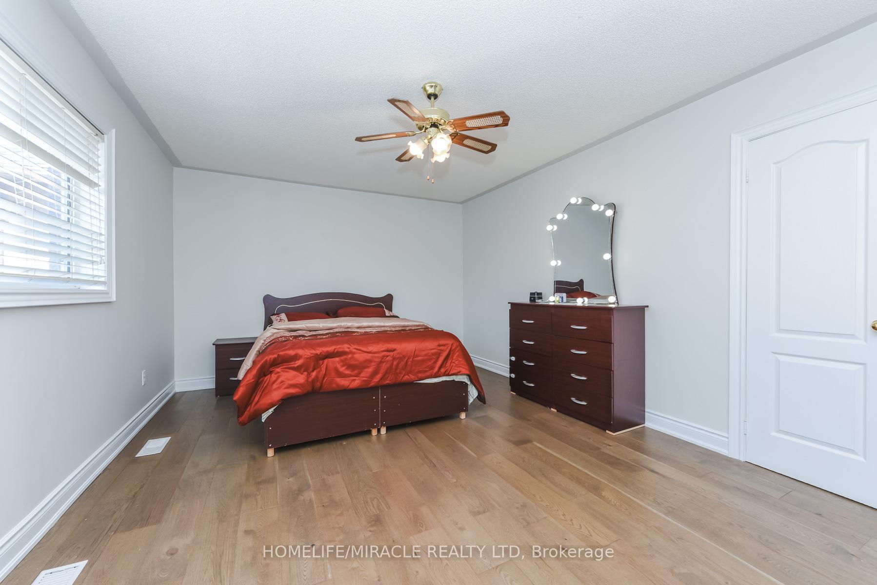 Photo 27 of 114 Edenbrook Hill Drive, Brampton, Fletcher's Meadow — HOMEH