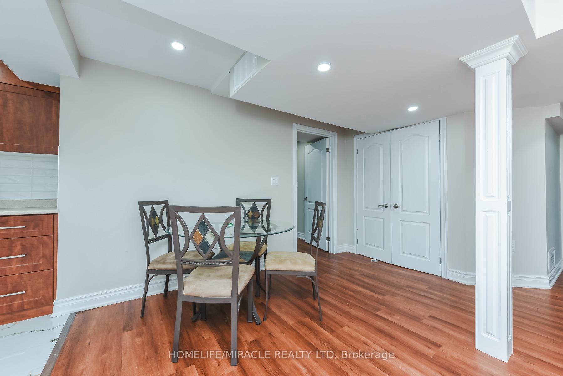 Photo 41 of 114 Edenbrook Hill Drive, Brampton, Fletcher's Meadow — HOMEH