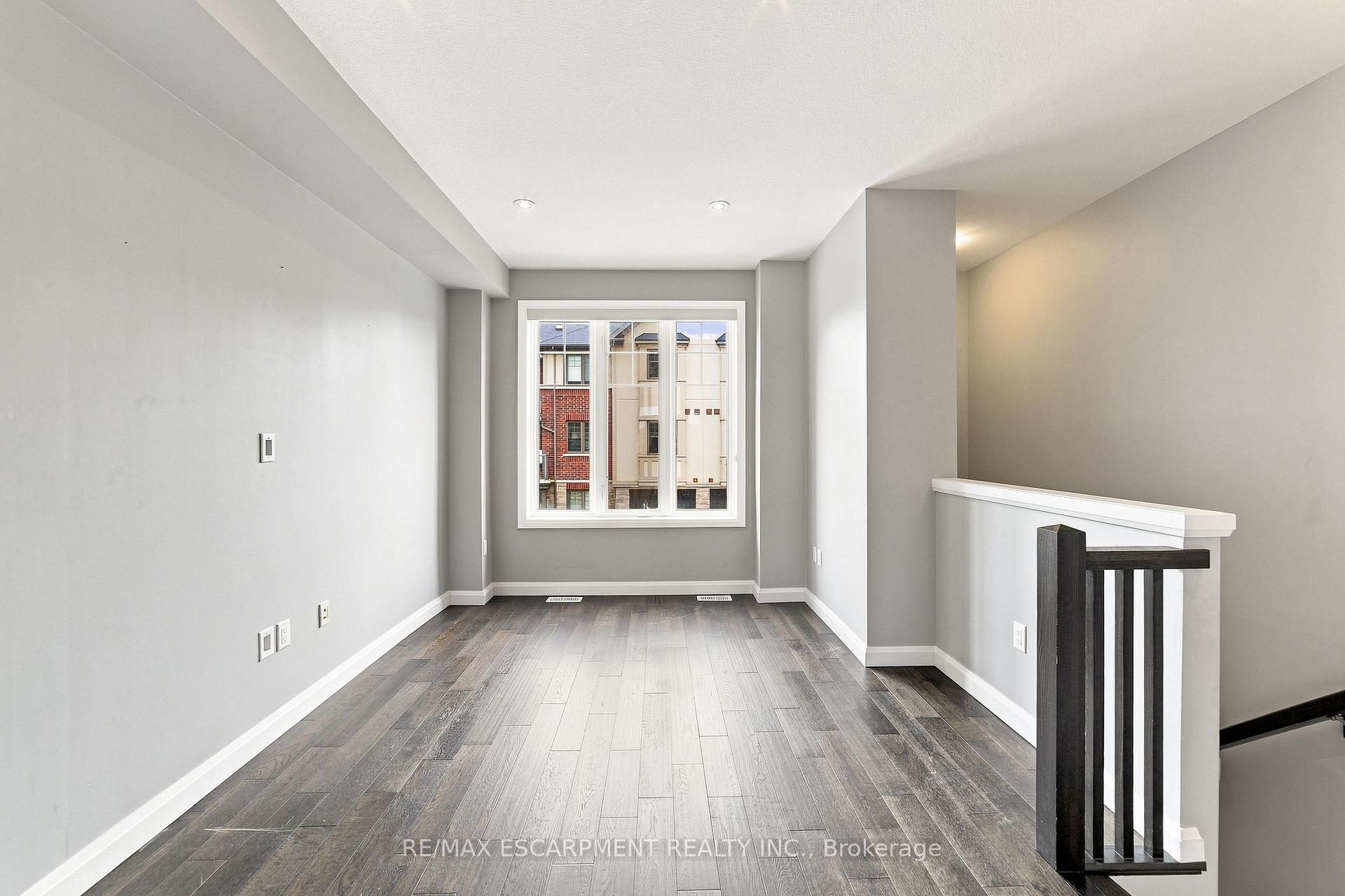 Photo 7 of Unit 86, 1169 Garner Road E, Hamilton, Ancaster — HOMEH