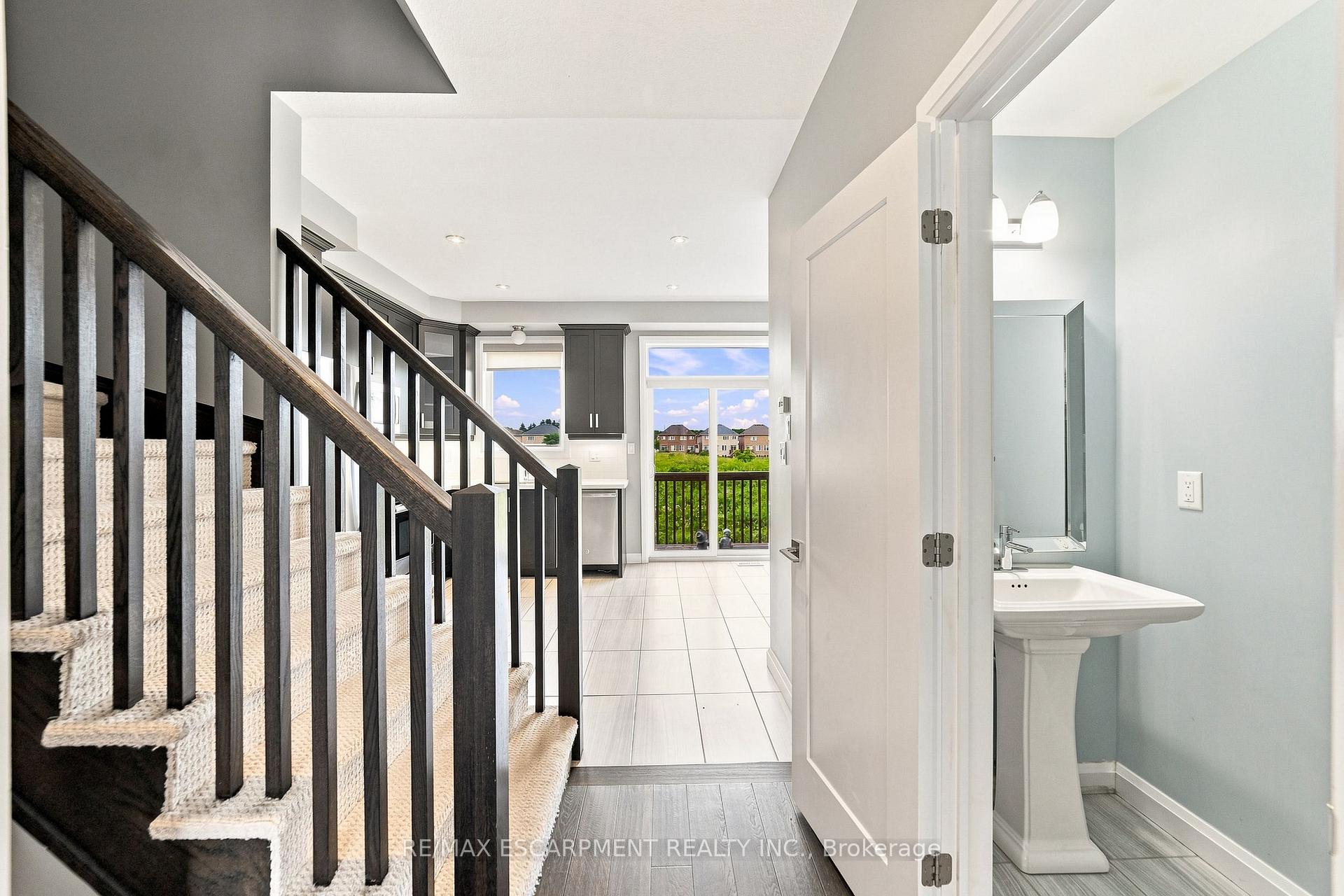 Photo 9 of Unit 86, 1169 Garner Road E, Hamilton, Ancaster — HOMEH