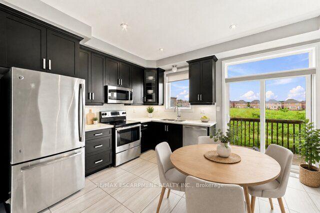 Photo 13 of Unit 86, 1169 Garner Road E, Hamilton, Ancaster — HOMEH